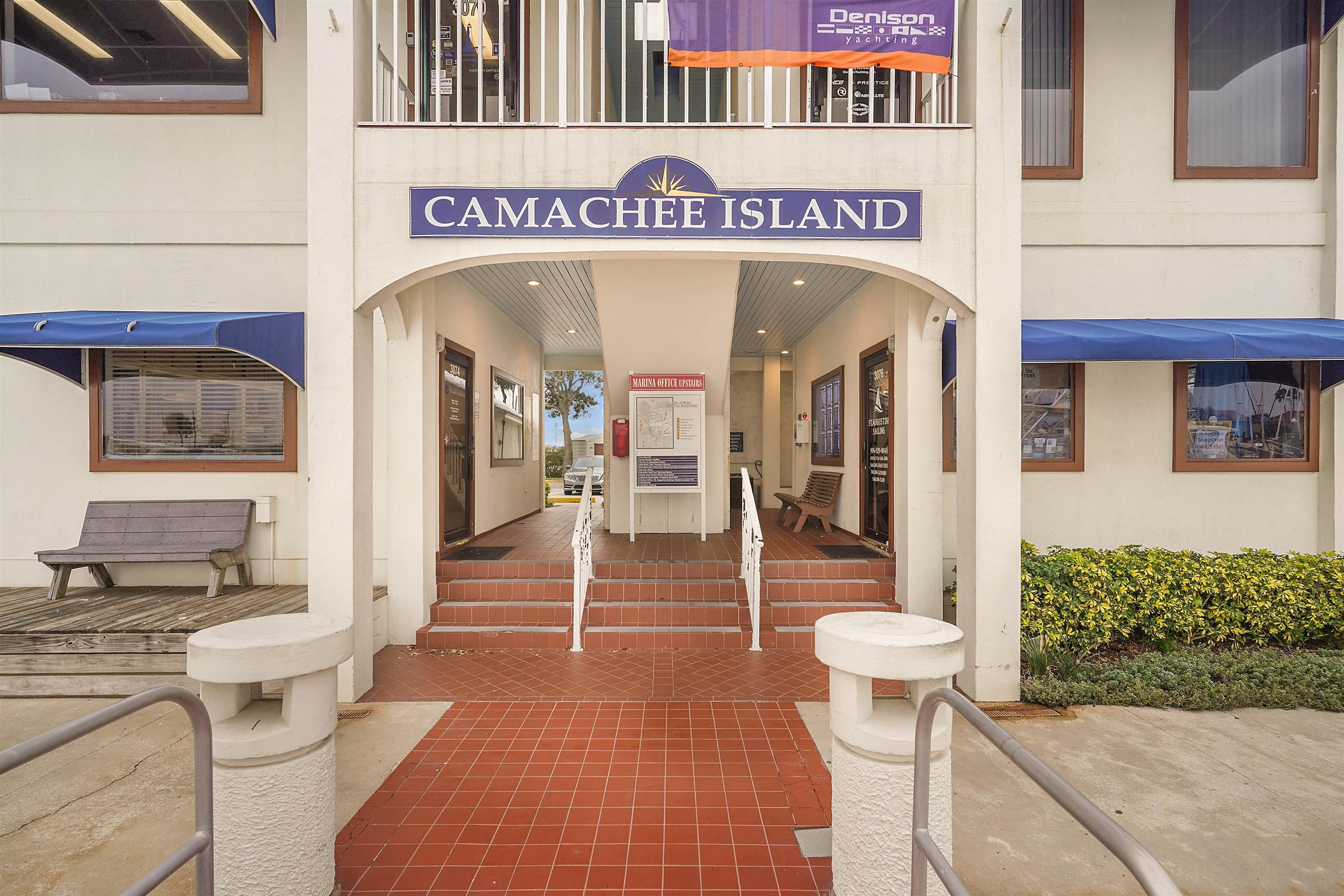 Image 63 of 70 For 3415 Lands End Dr