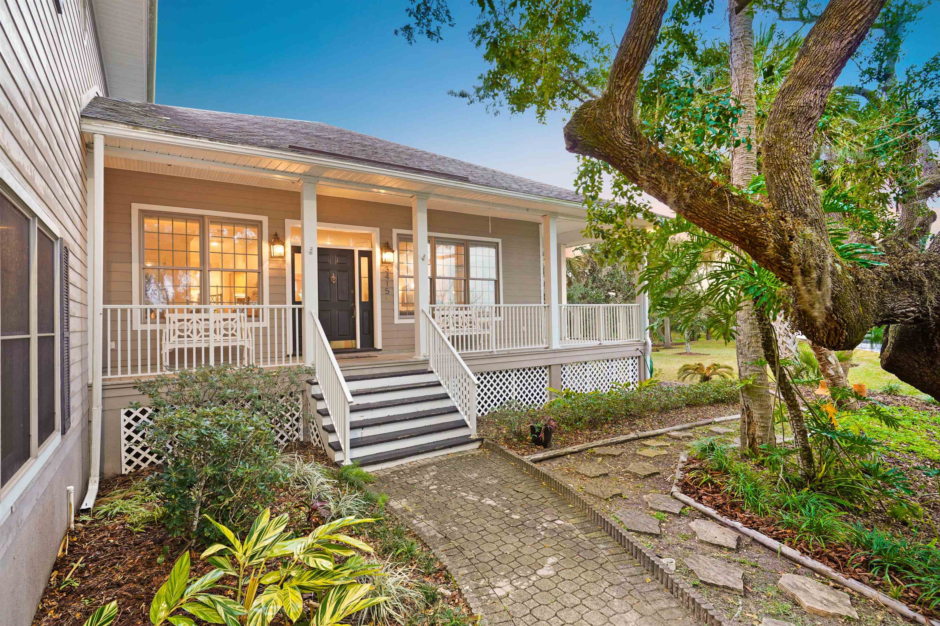 Image 7 of 70 For 3415 Lands End Dr