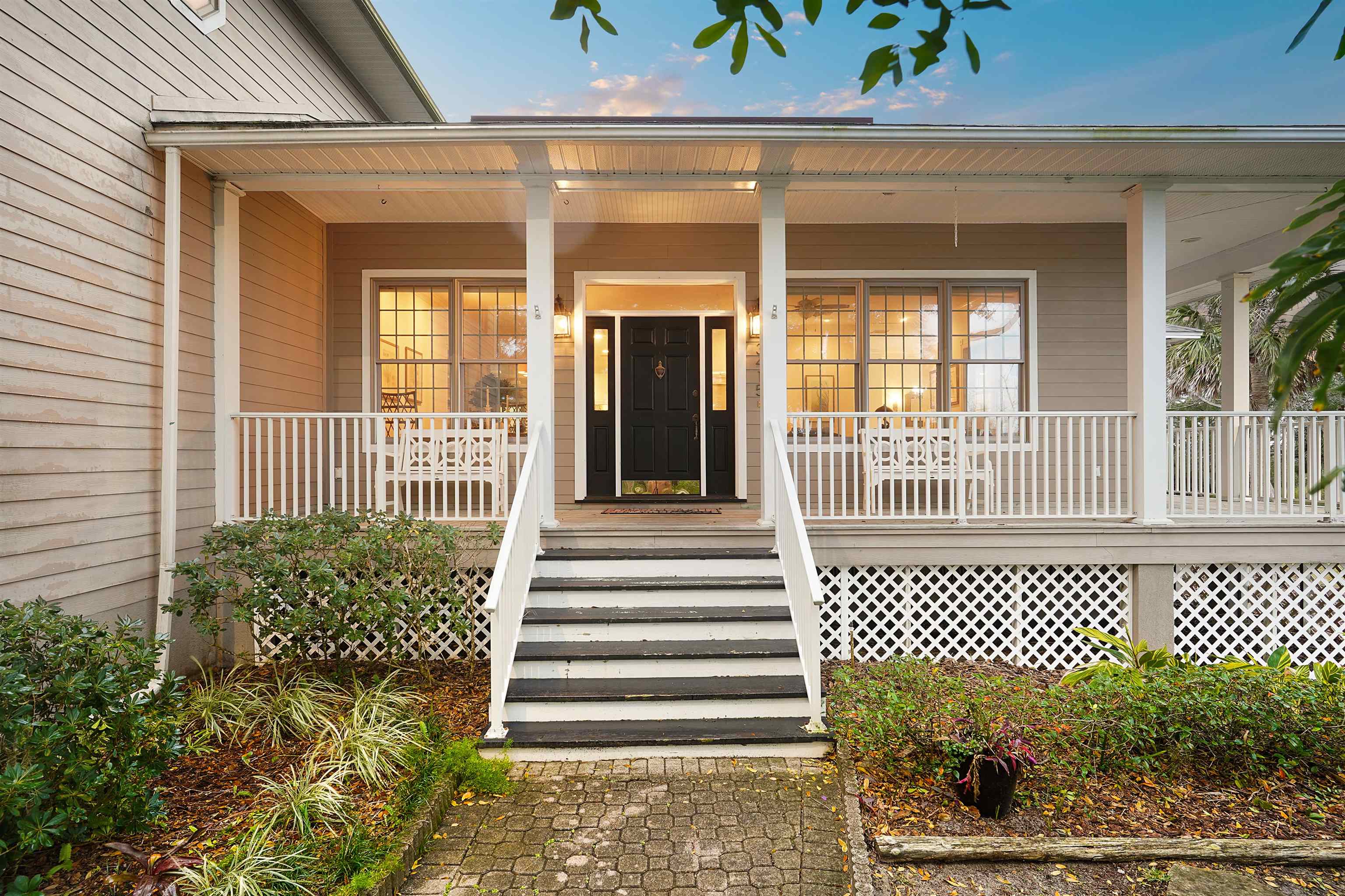 Image 8 of 70 For 3415 Lands End Dr