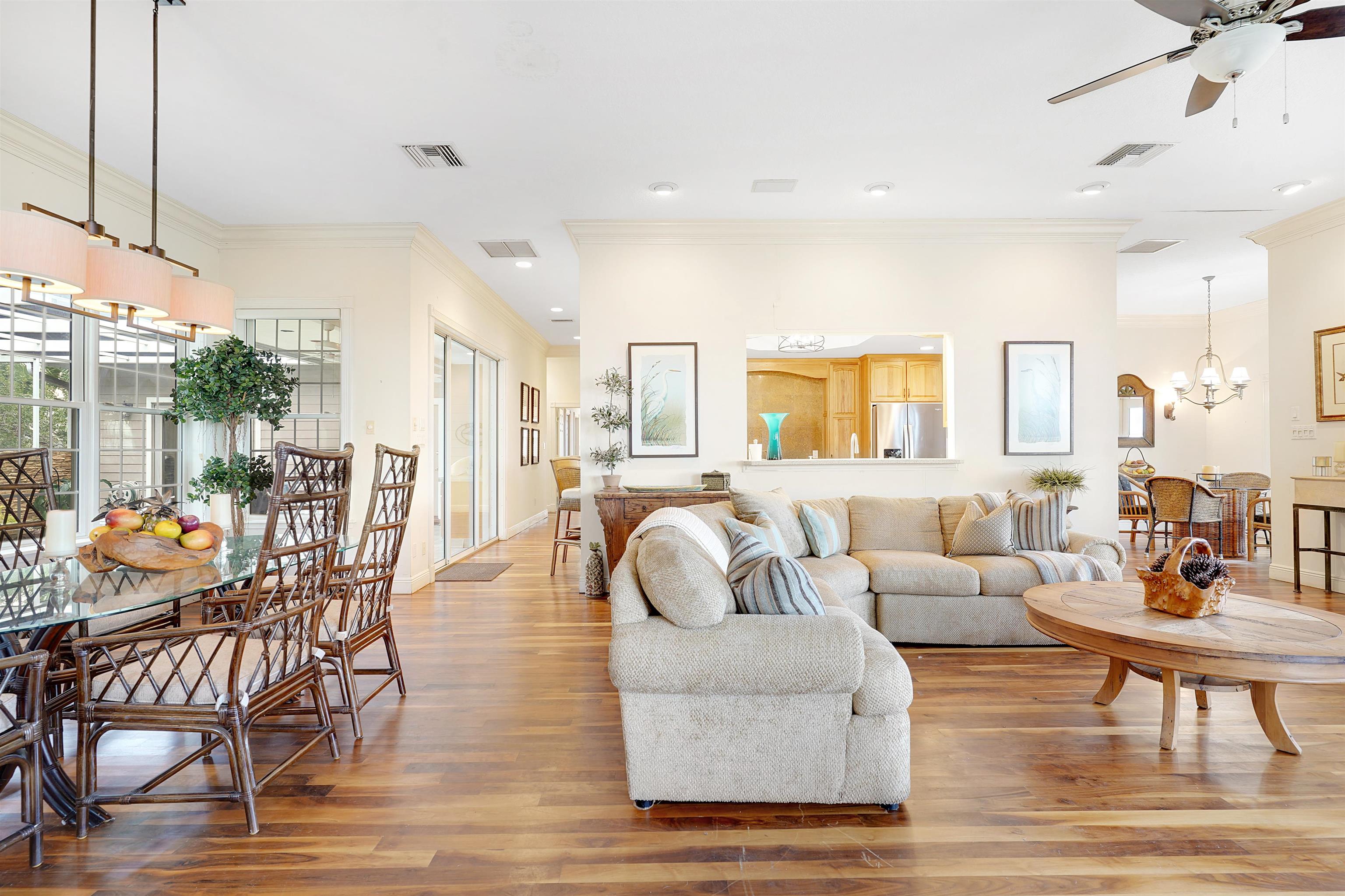 Image 9 of 70 For 3415 Lands End Dr