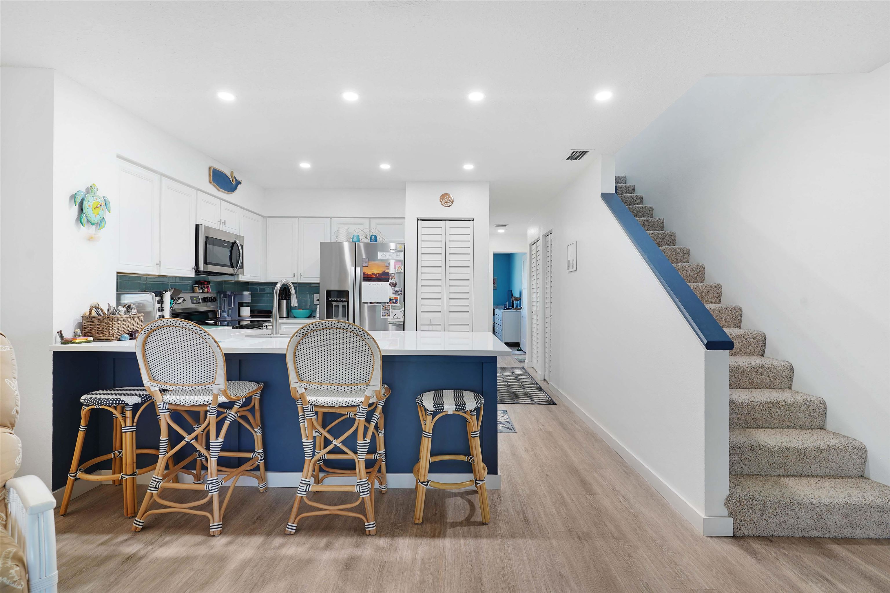 Image 13 of 33 For 69 Village Las Palmas Cir