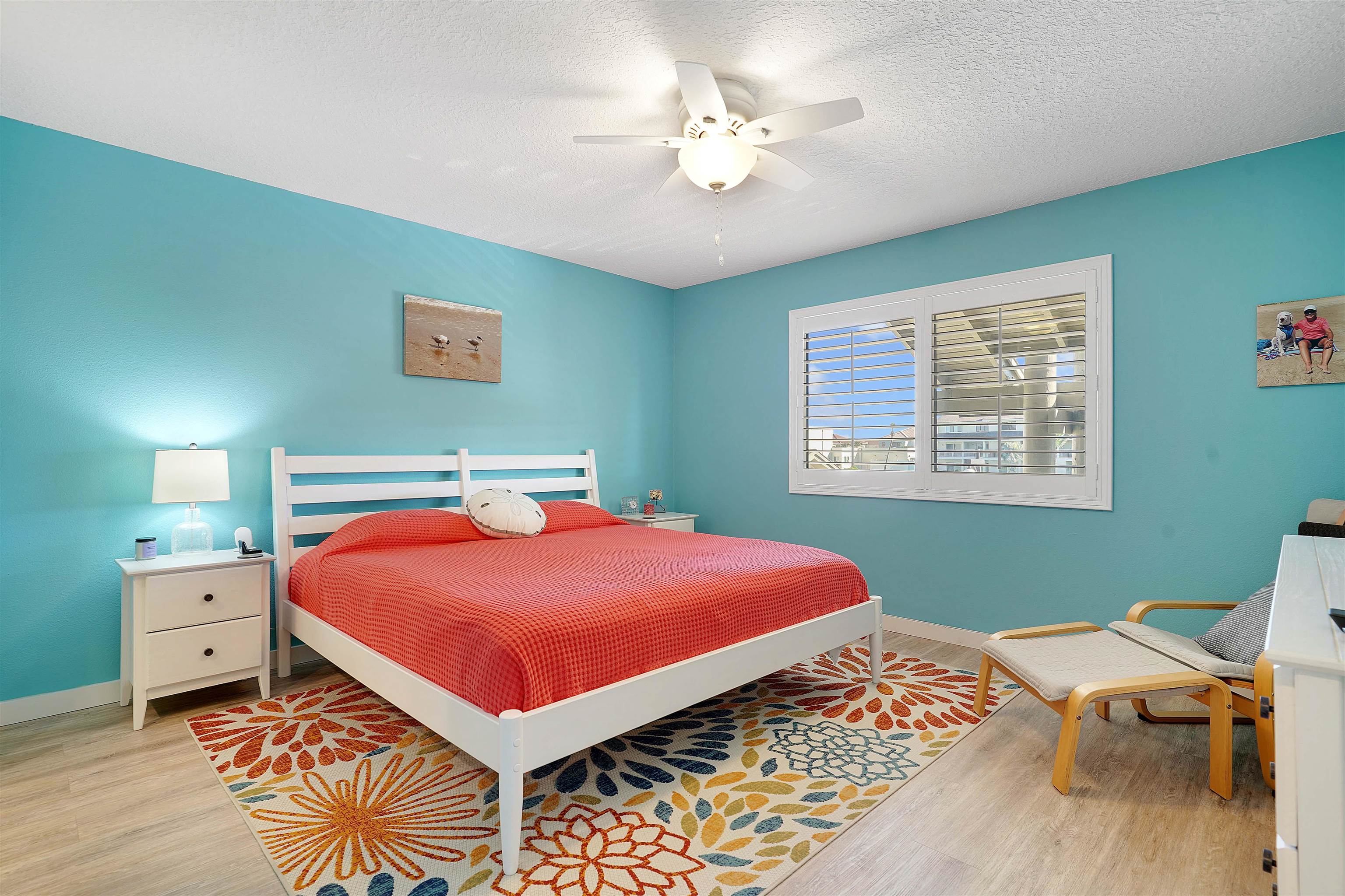 Image 14 of 33 For 69 Village Las Palmas Cir