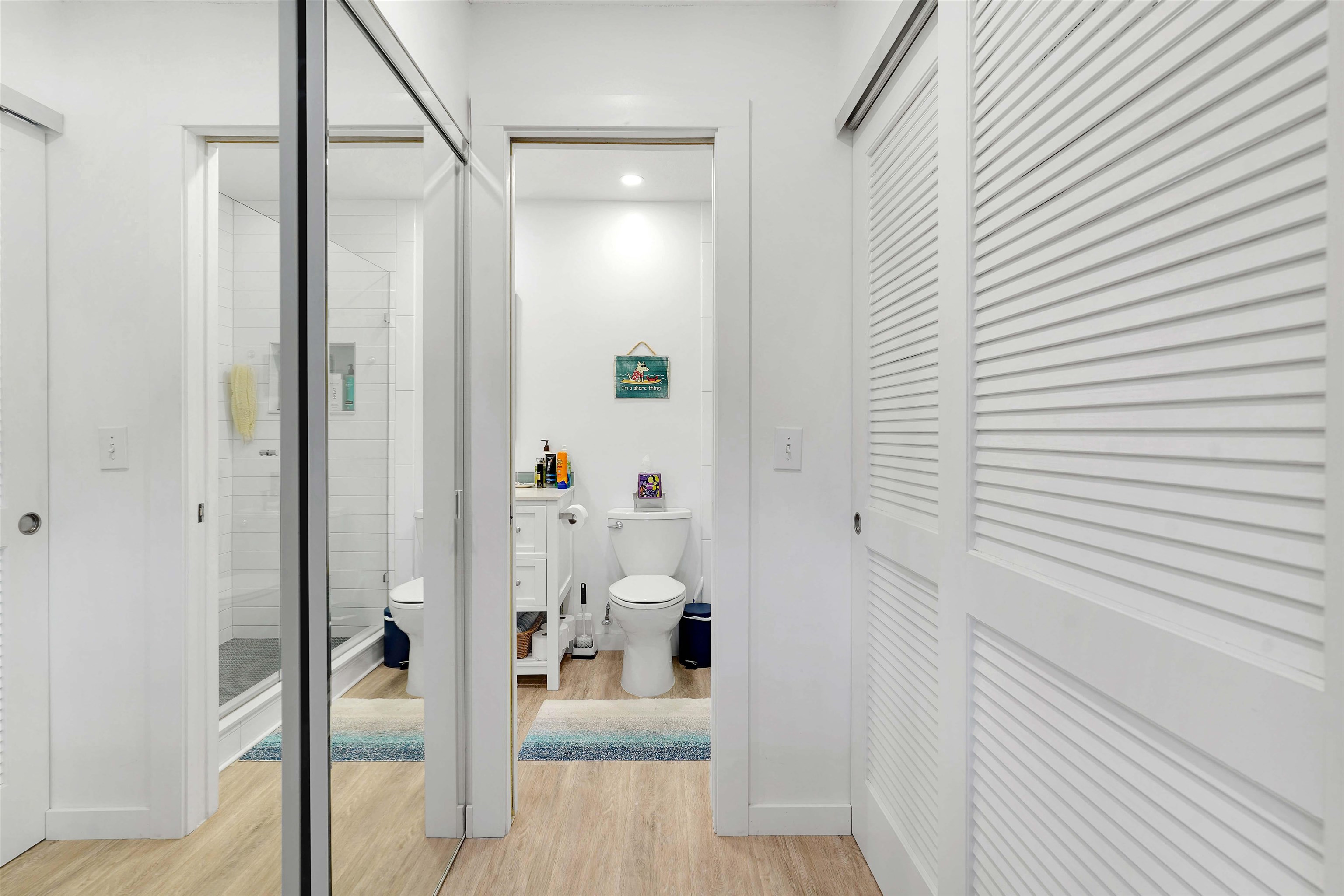 Image 16 of 33 For 69 Village Las Palmas Cir