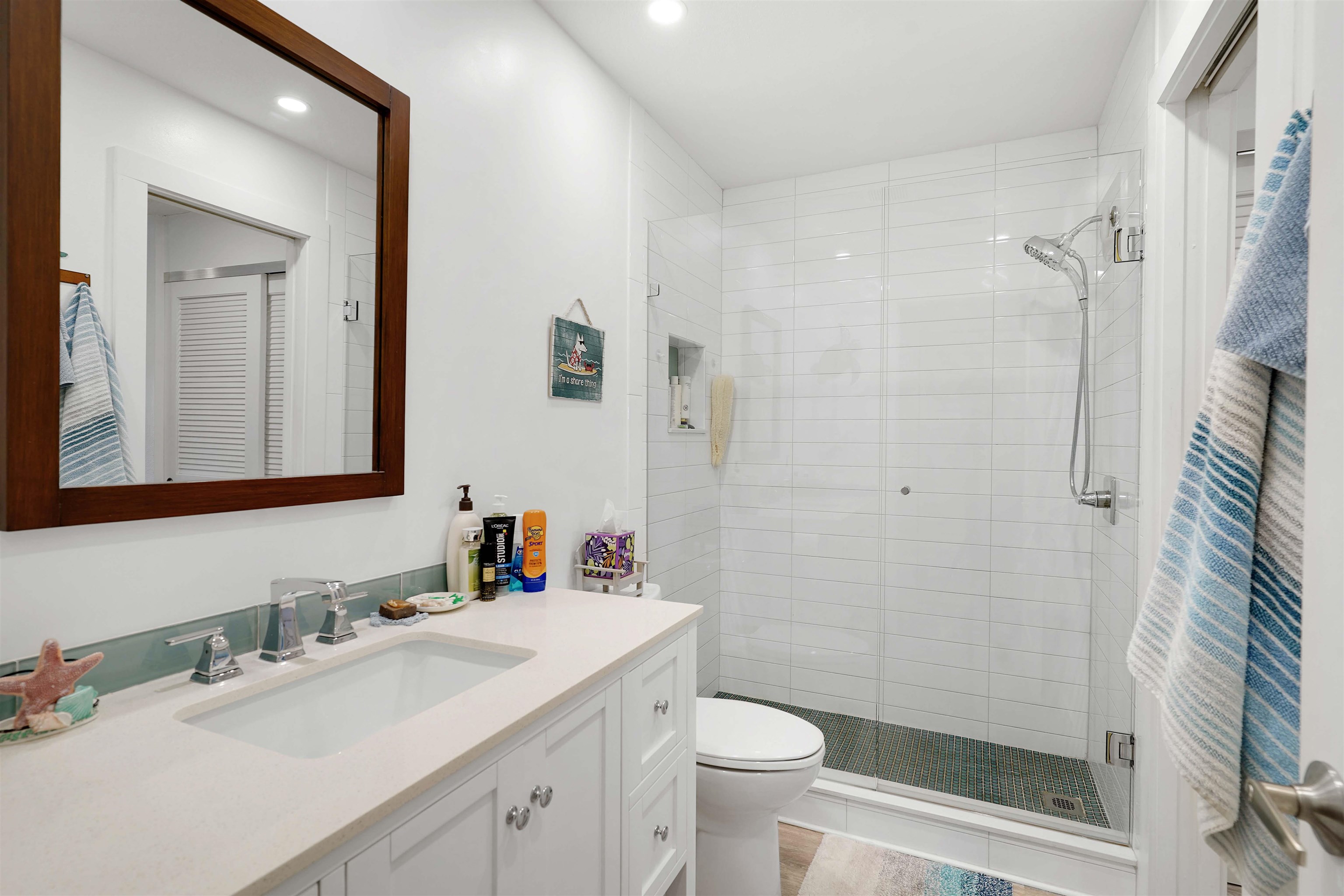 Image 17 of 33 For 69 Village Las Palmas Cir