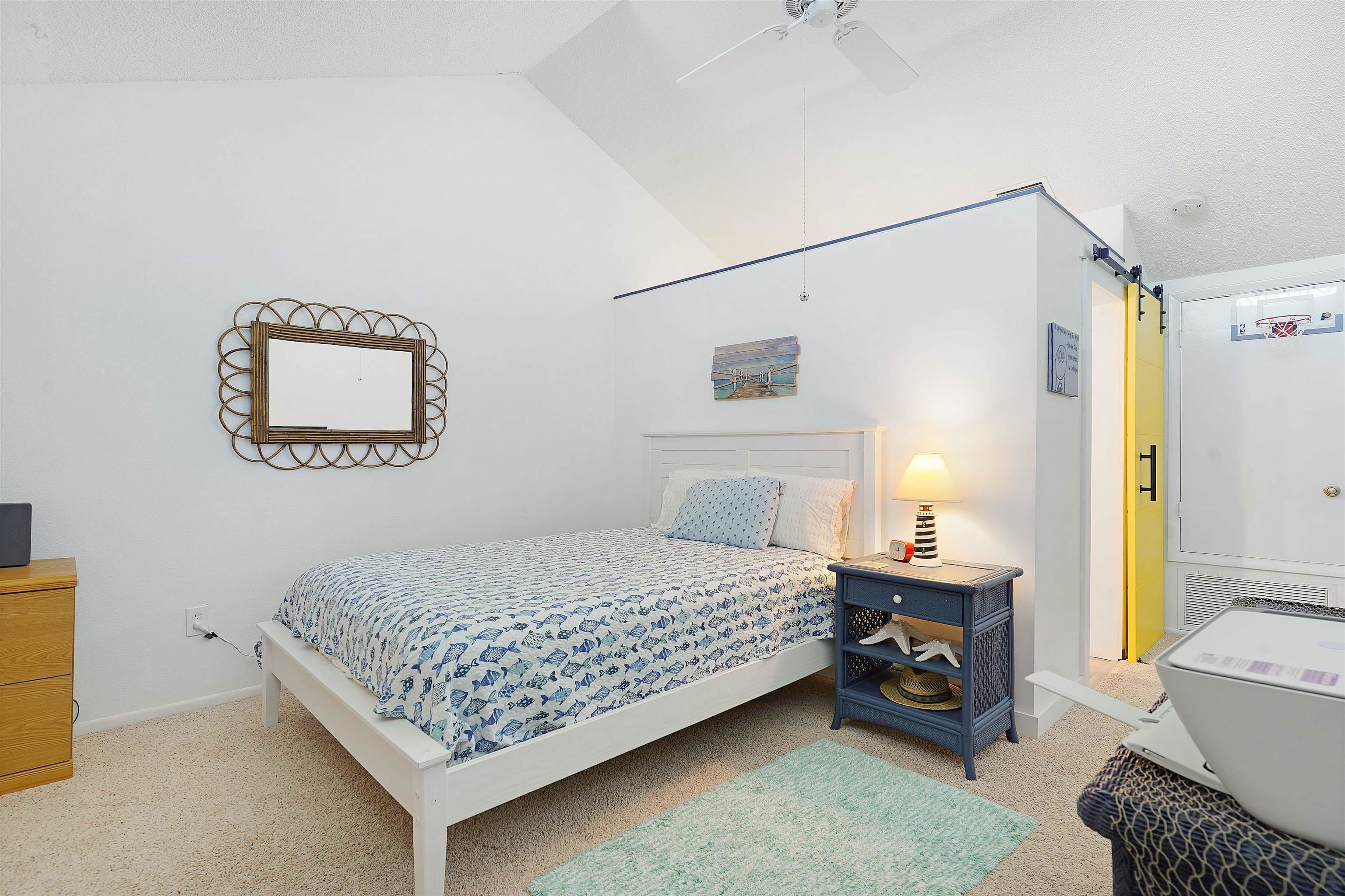 Image 21 of 33 For 69 Village Las Palmas Cir