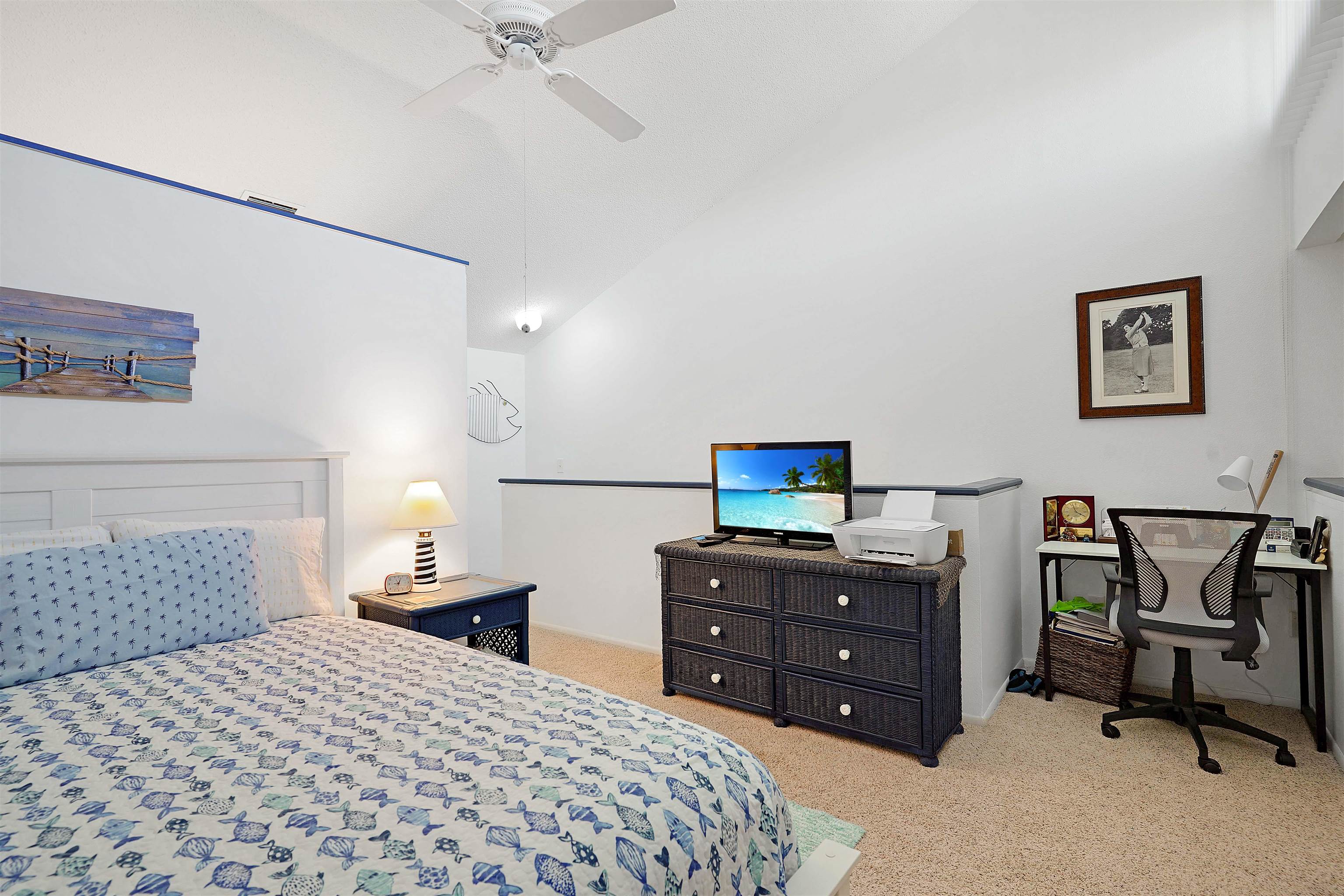 Image 23 of 33 For 69 Village Las Palmas Cir