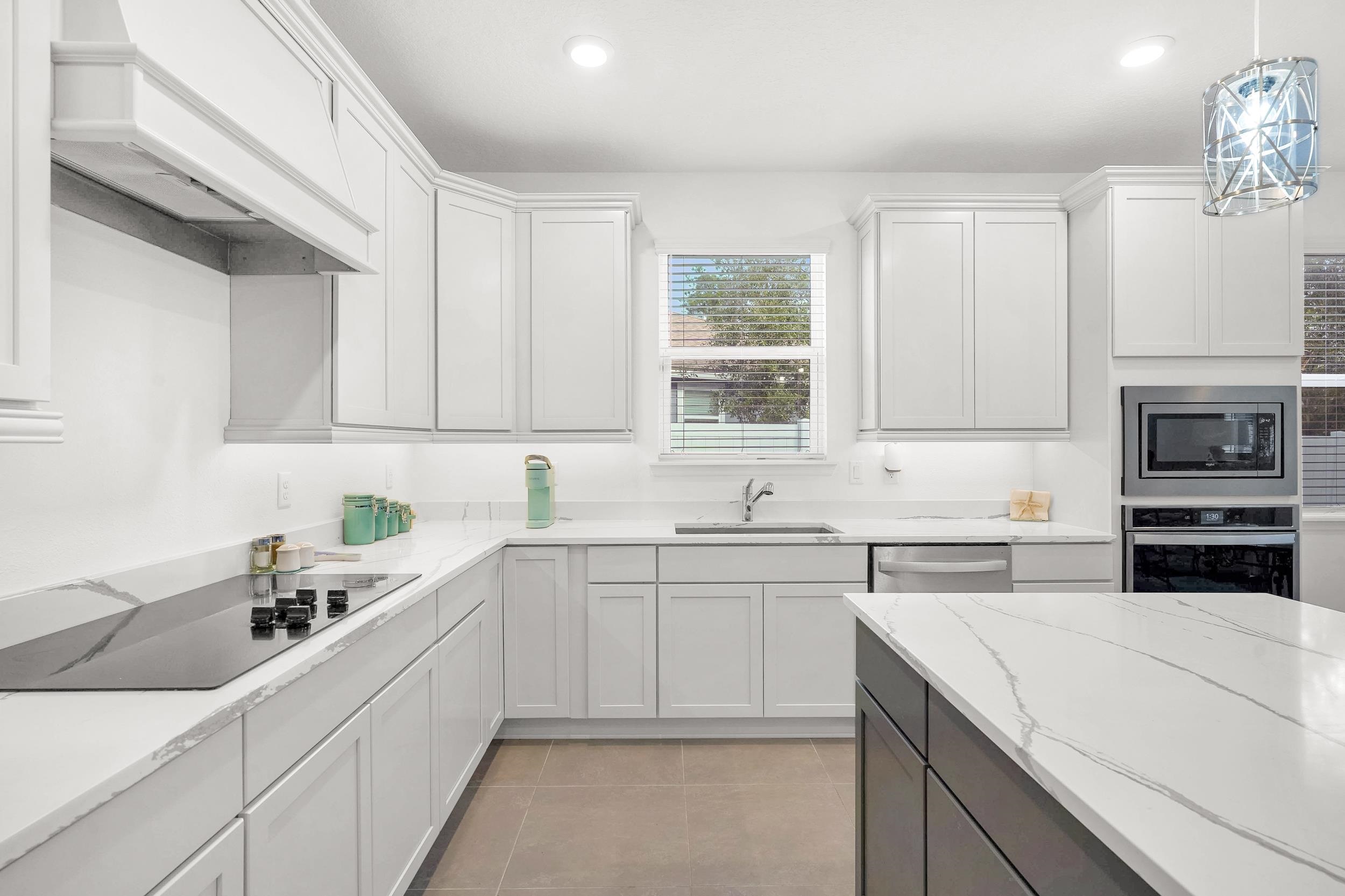 Image 11 of 38 For 127 Shell Creek Ct