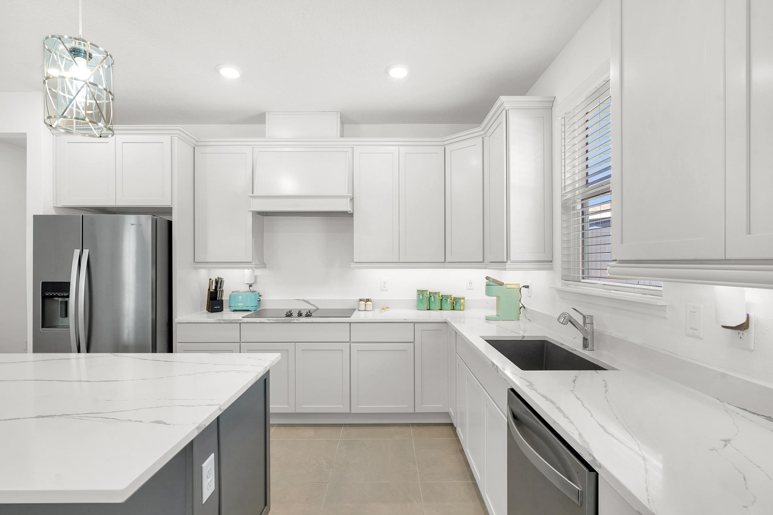 Image 12 of 38 For 127 Shell Creek Ct