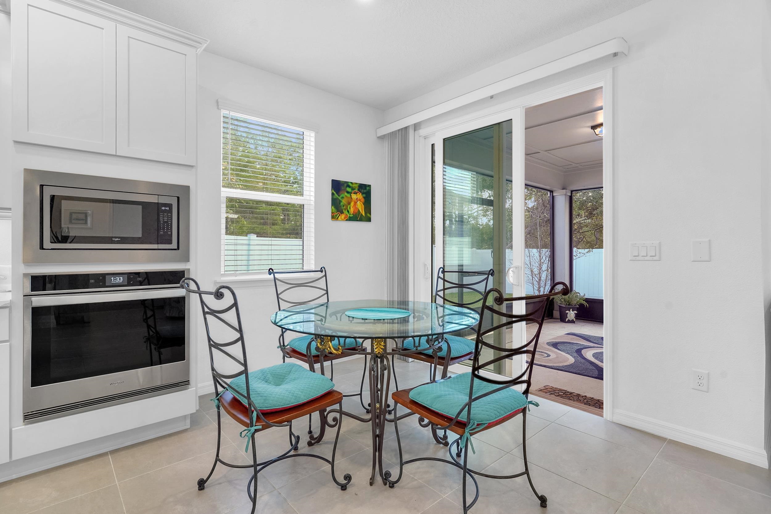 Image 13 of 38 For 127 Shell Creek Ct