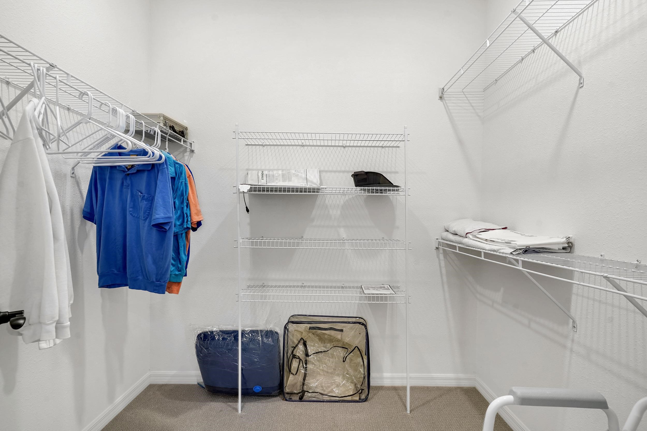 Image 22 of 38 For 127 Shell Creek Ct