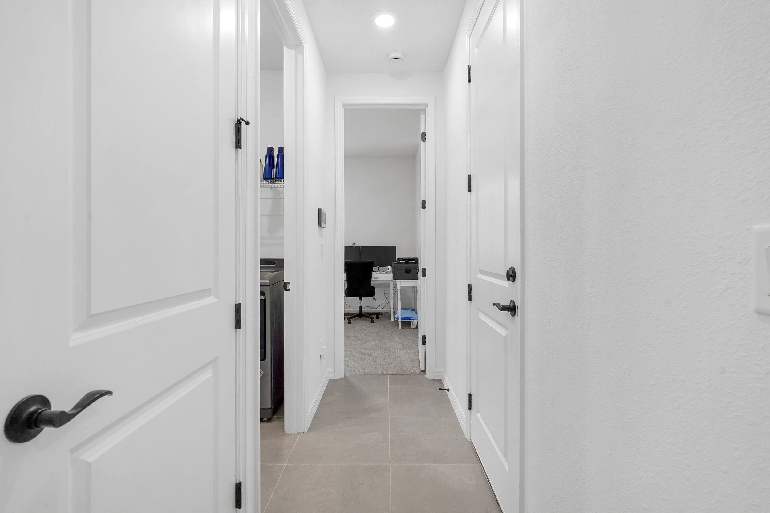 Image 23 of 38 For 127 Shell Creek Ct