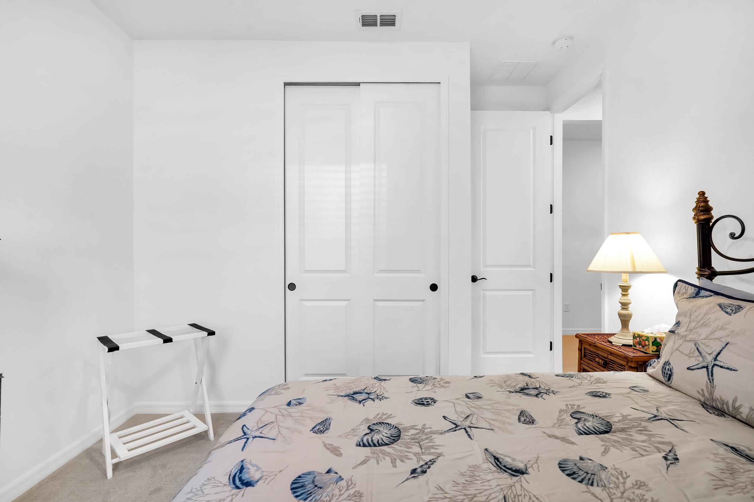 Image 28 of 38 For 127 Shell Creek Ct