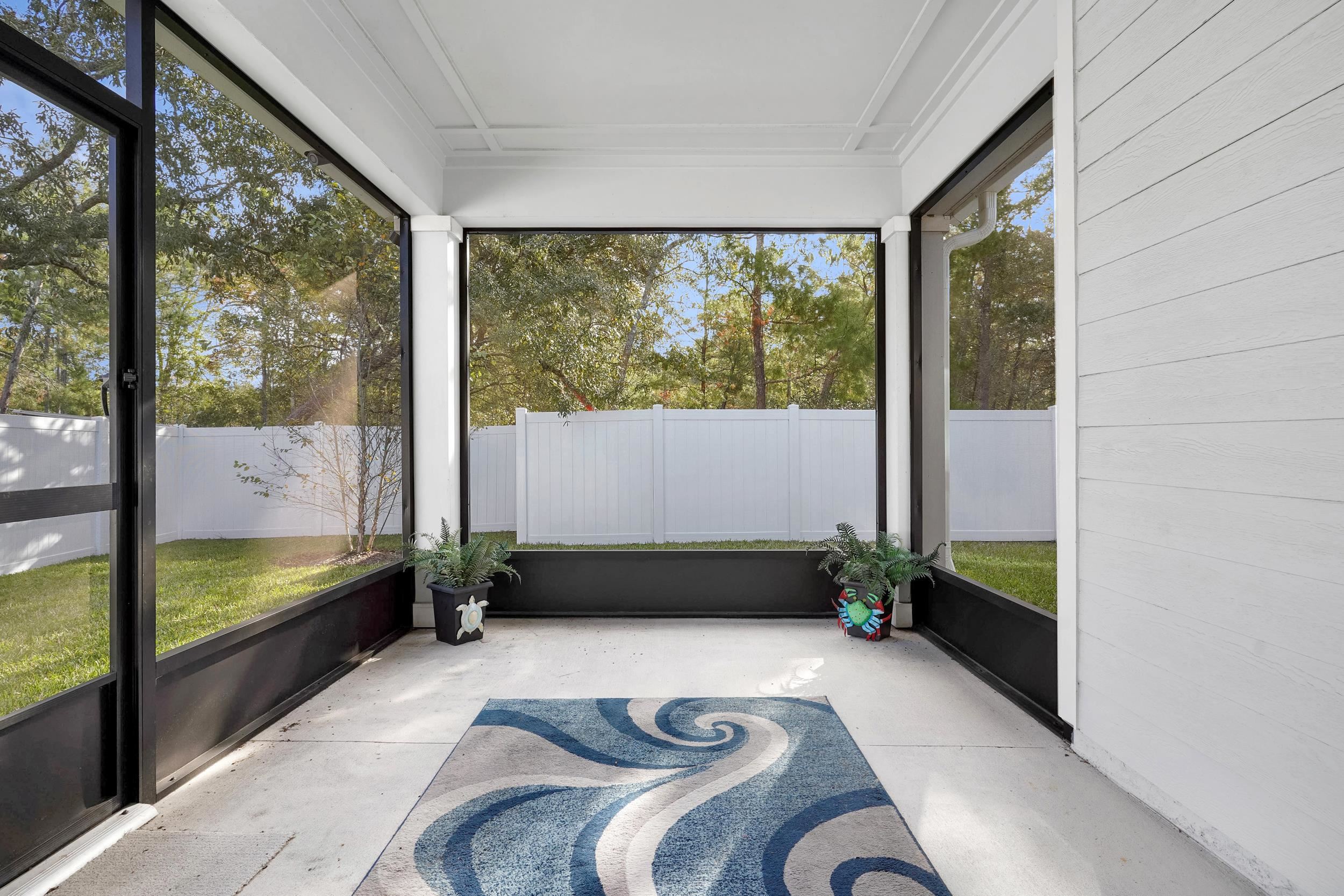 Image 29 of 38 For 127 Shell Creek Ct