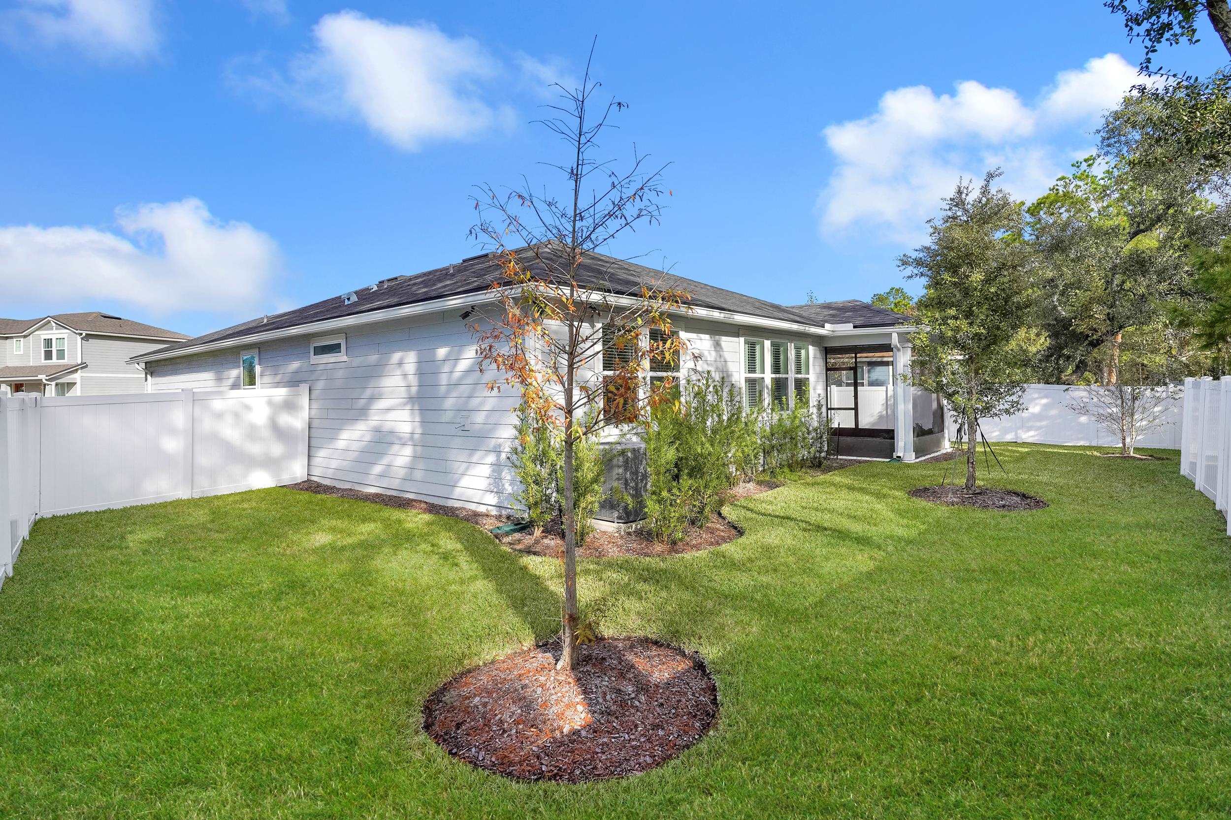 Image 5 of 38 For 127 Shell Creek Ct