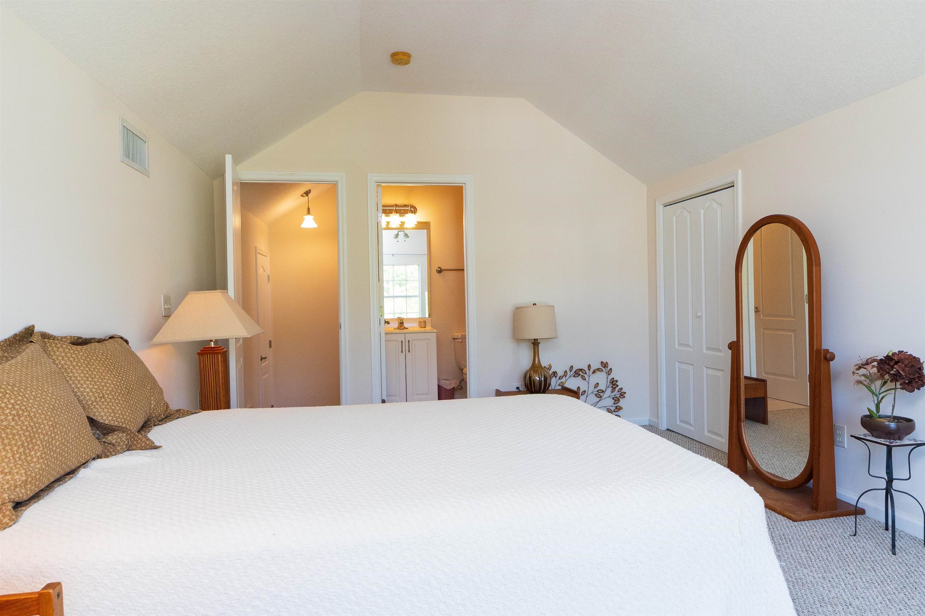 Image 32 of 38 For 101 Caretta Circle