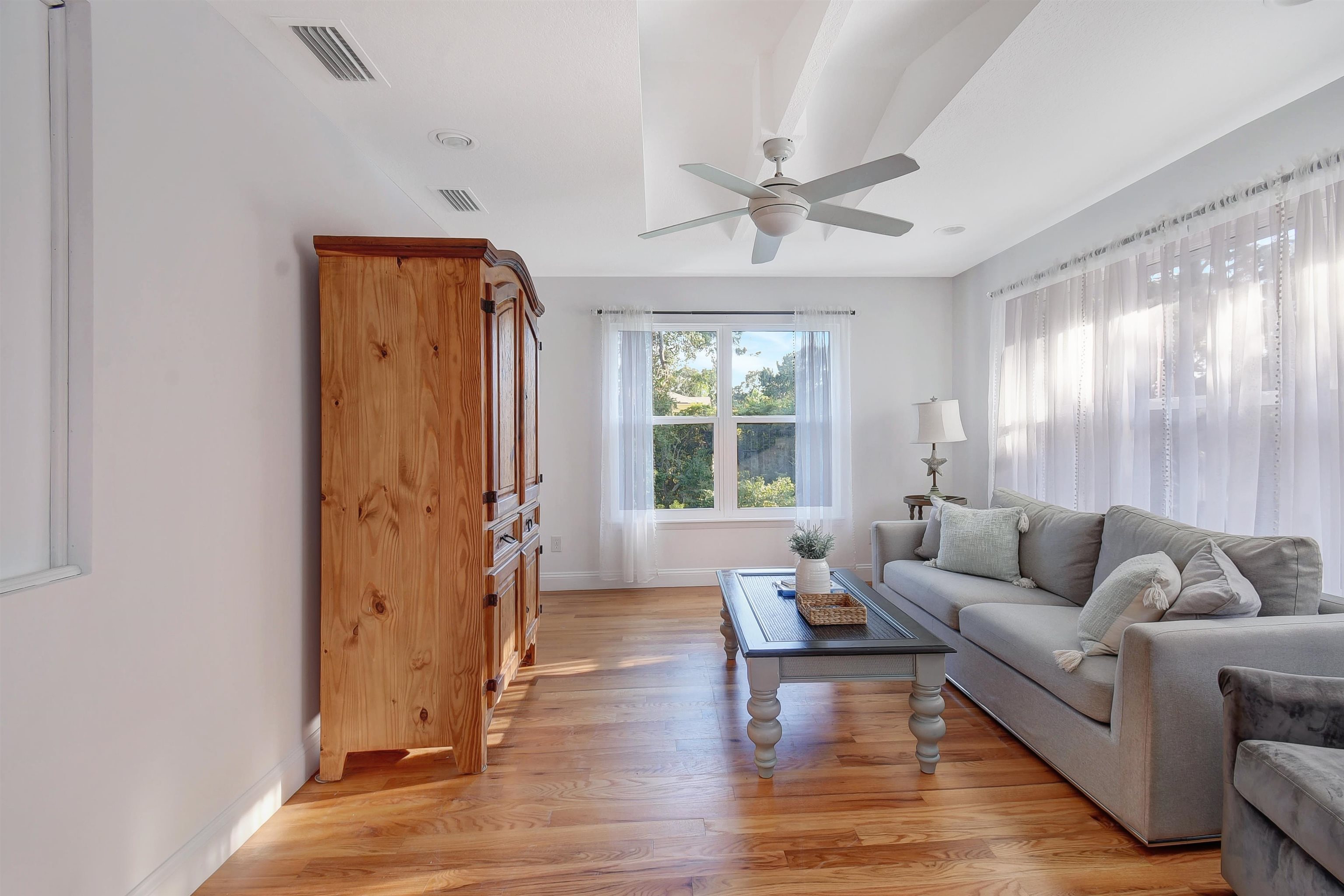 Image 9 of 31 For 3793 Flamingo St