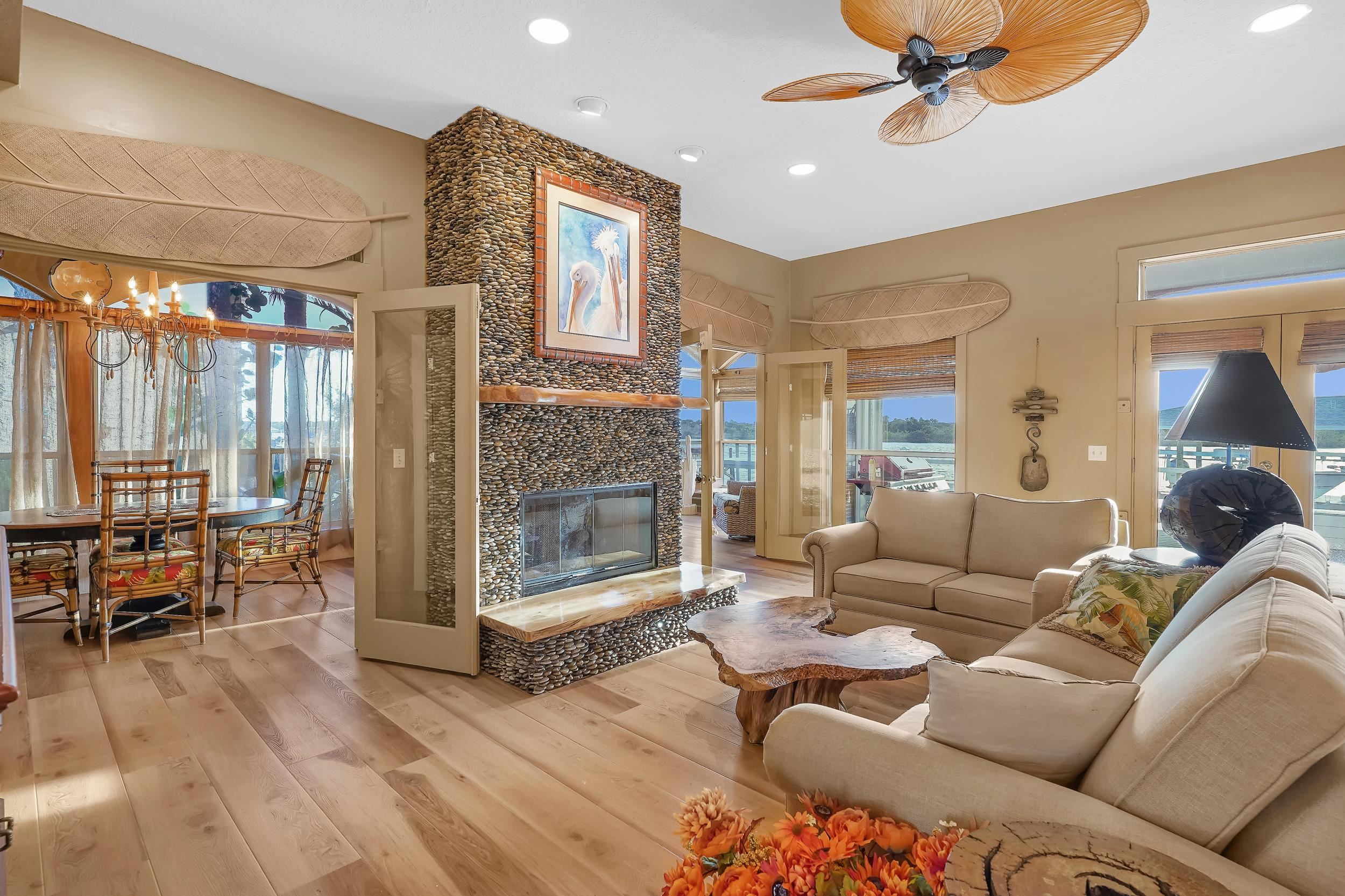 Image 13 of 73 For 9127 June Ln