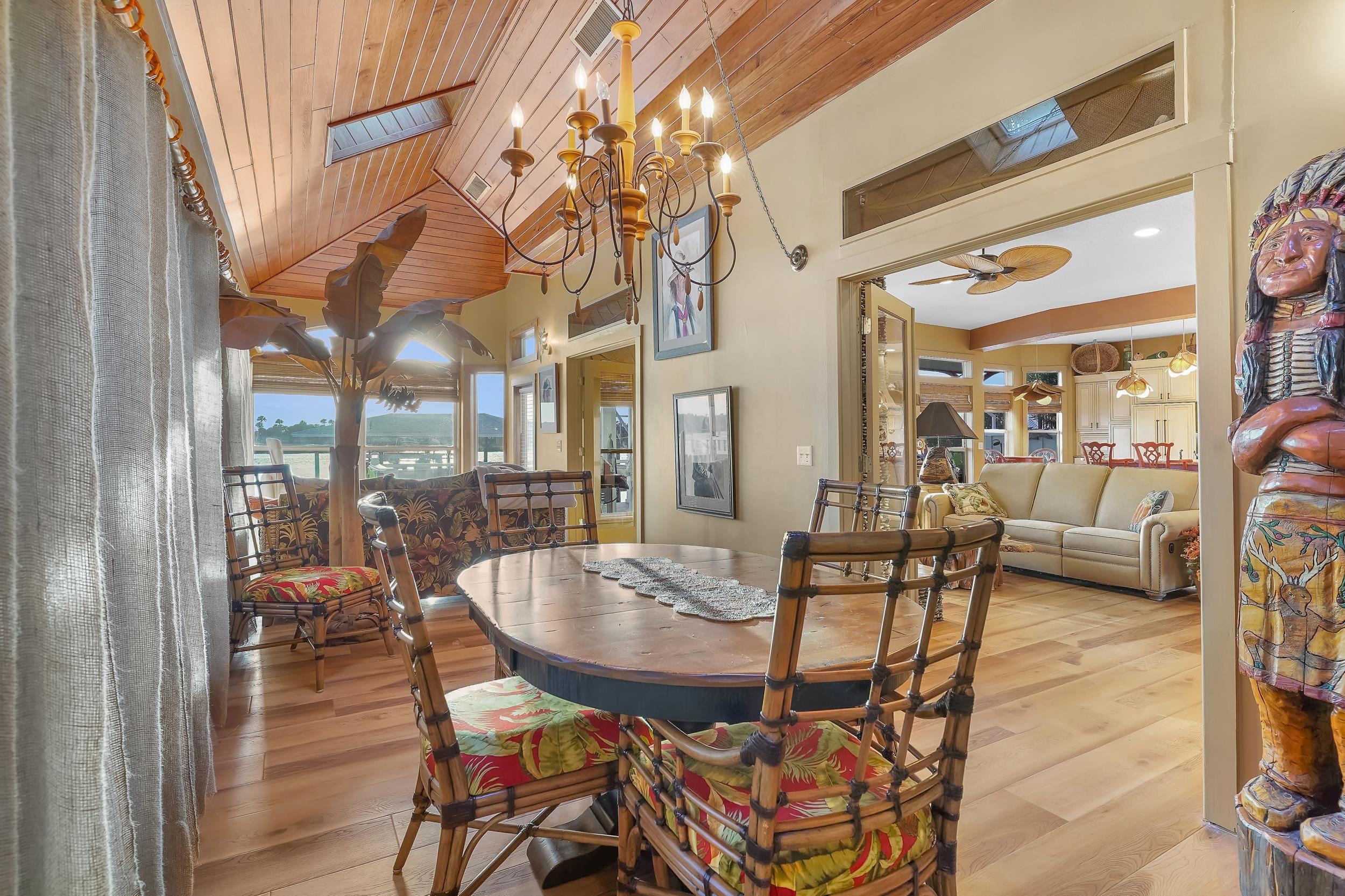 Image 25 of 73 For 9127 June Ln