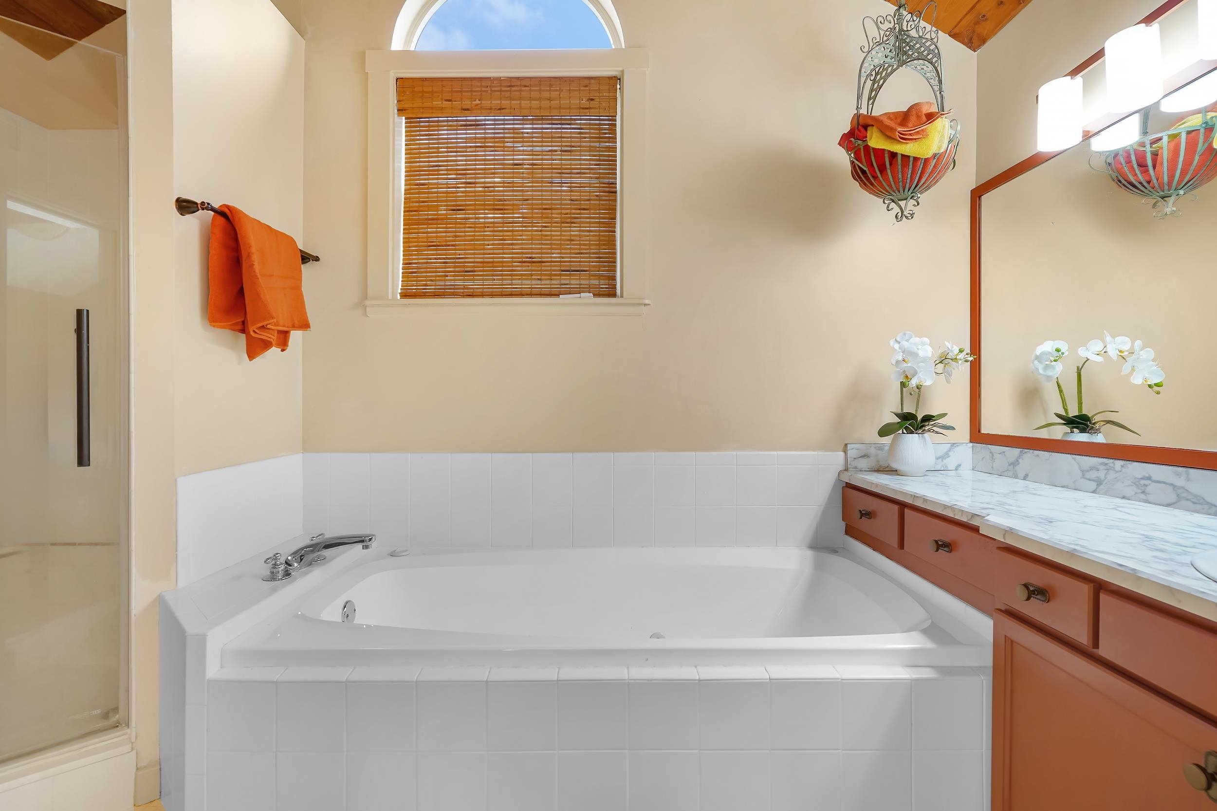 Image 35 of 73 For 9127 June Ln