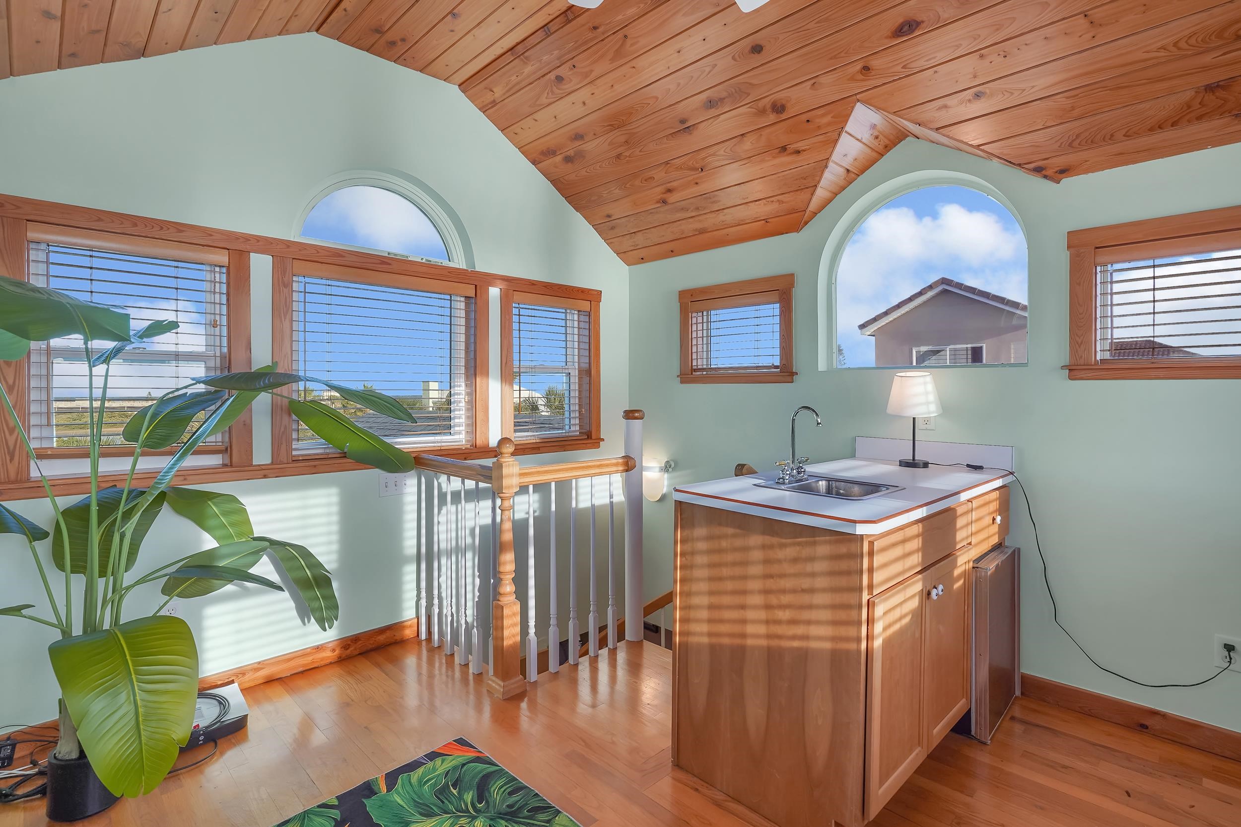 Image 38 of 73 For 9127 June Ln