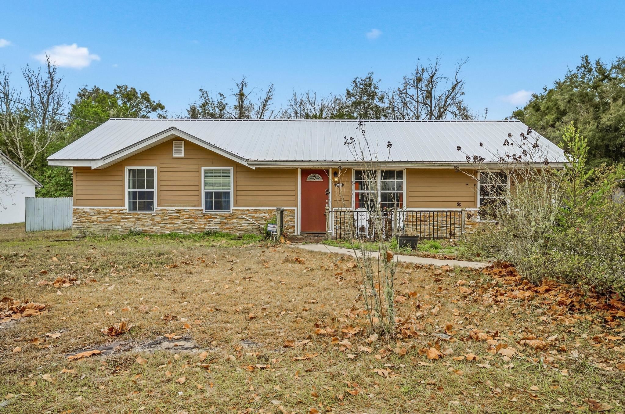 Details for 109 Jackson Cir, Palatka, FL 32177