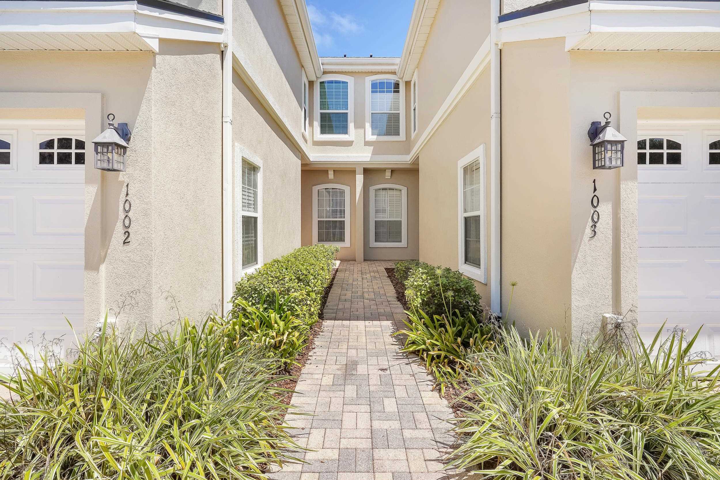 Image 6 of 44 For 1003 Makarios Dr