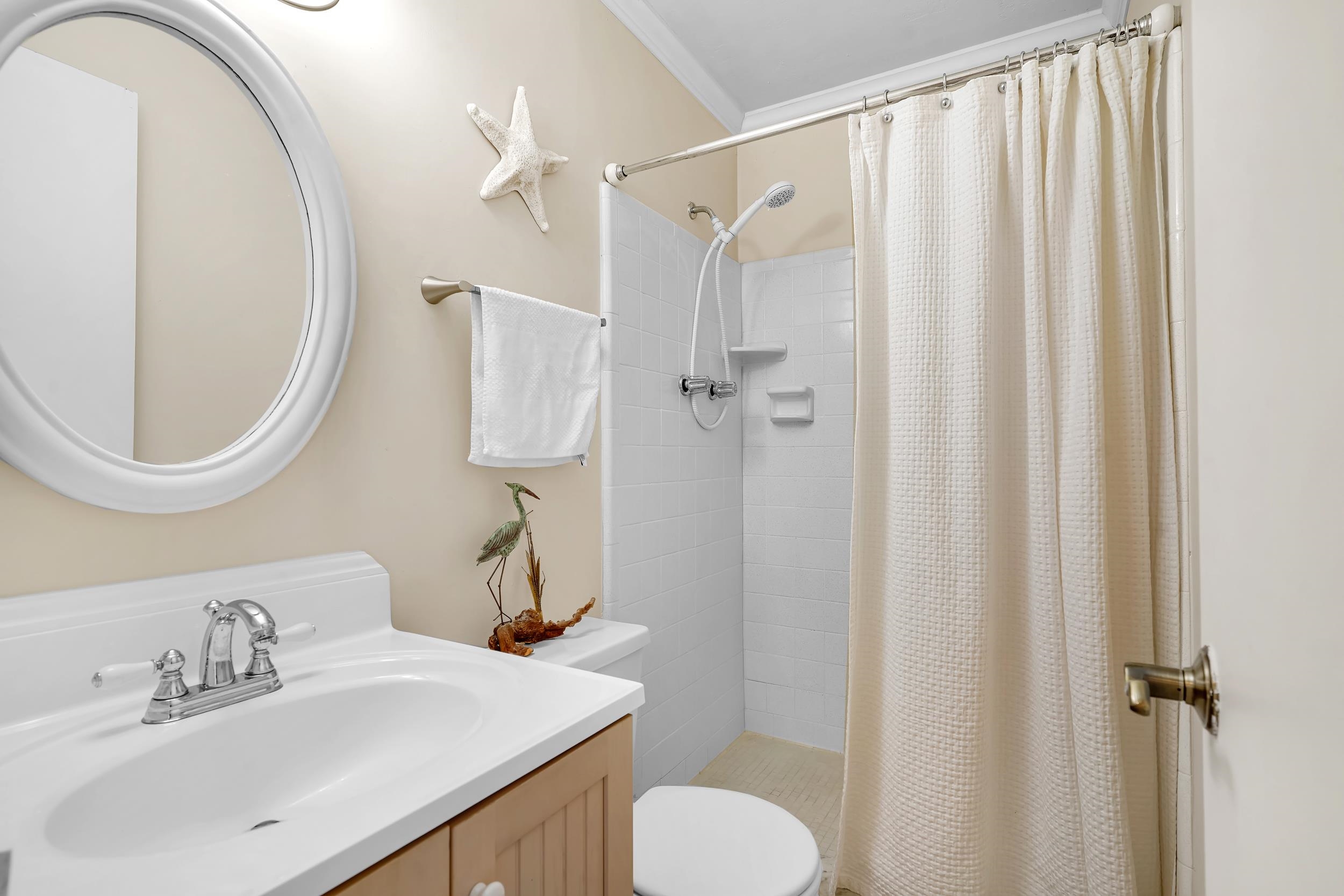 Image 20 of 39 For 3385 Coastal Hwy  1