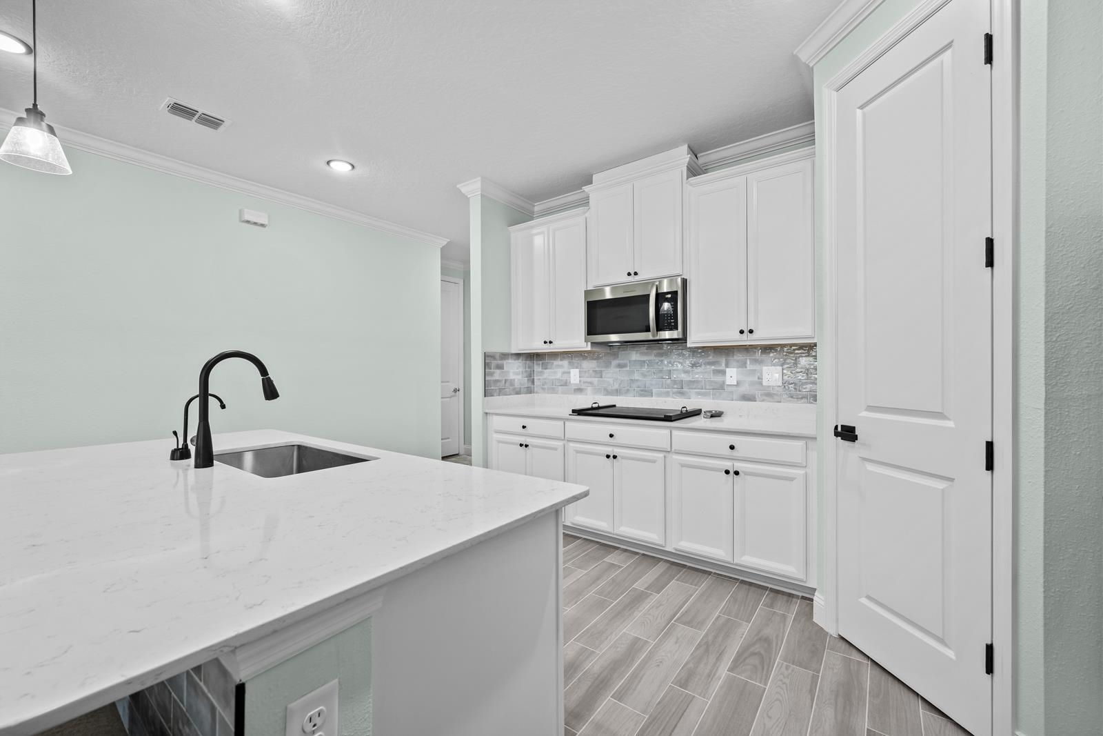 Image 17 of 91 For 23 Moneyball Cir