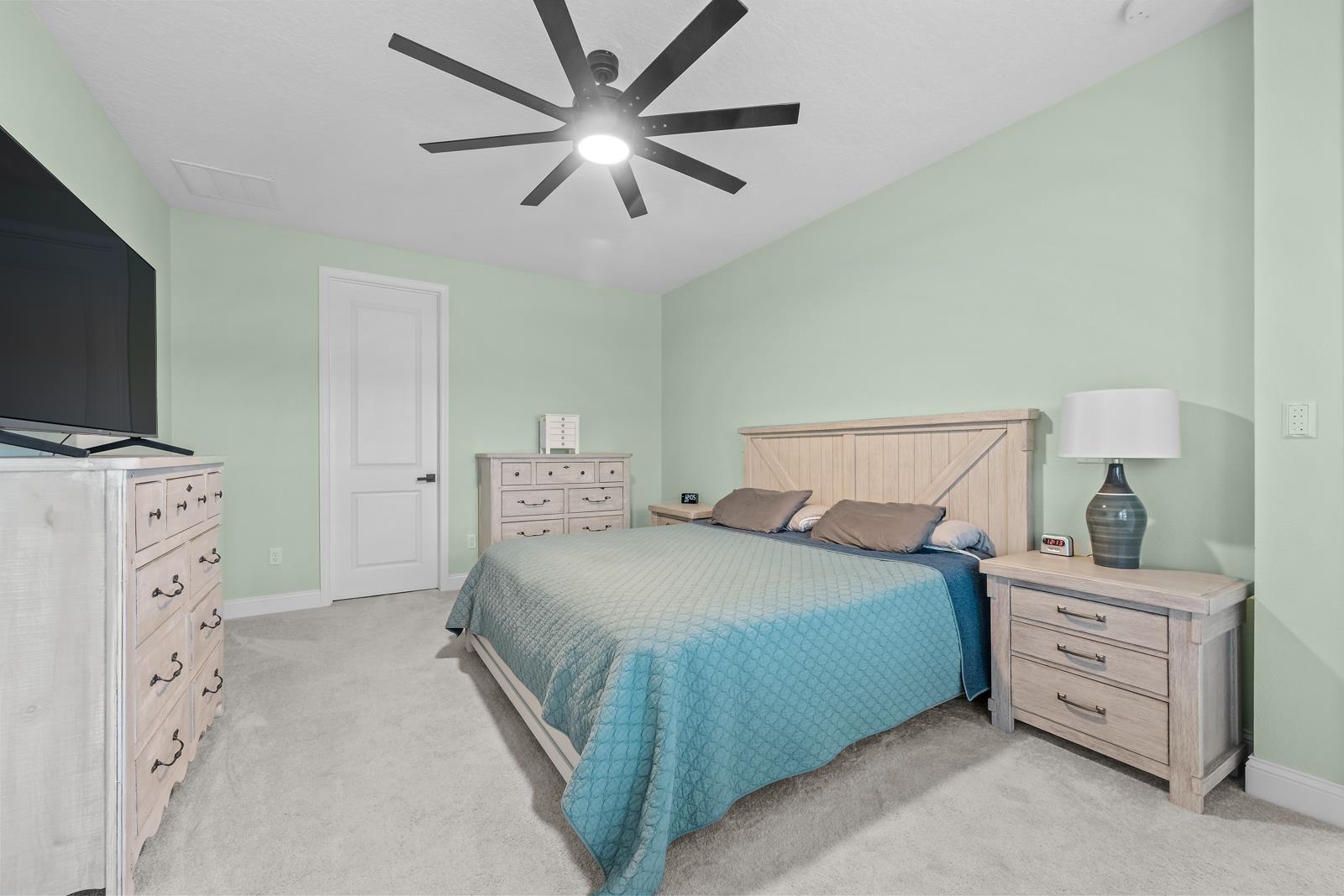 Image 27 of 91 For 23 Moneyball Cir