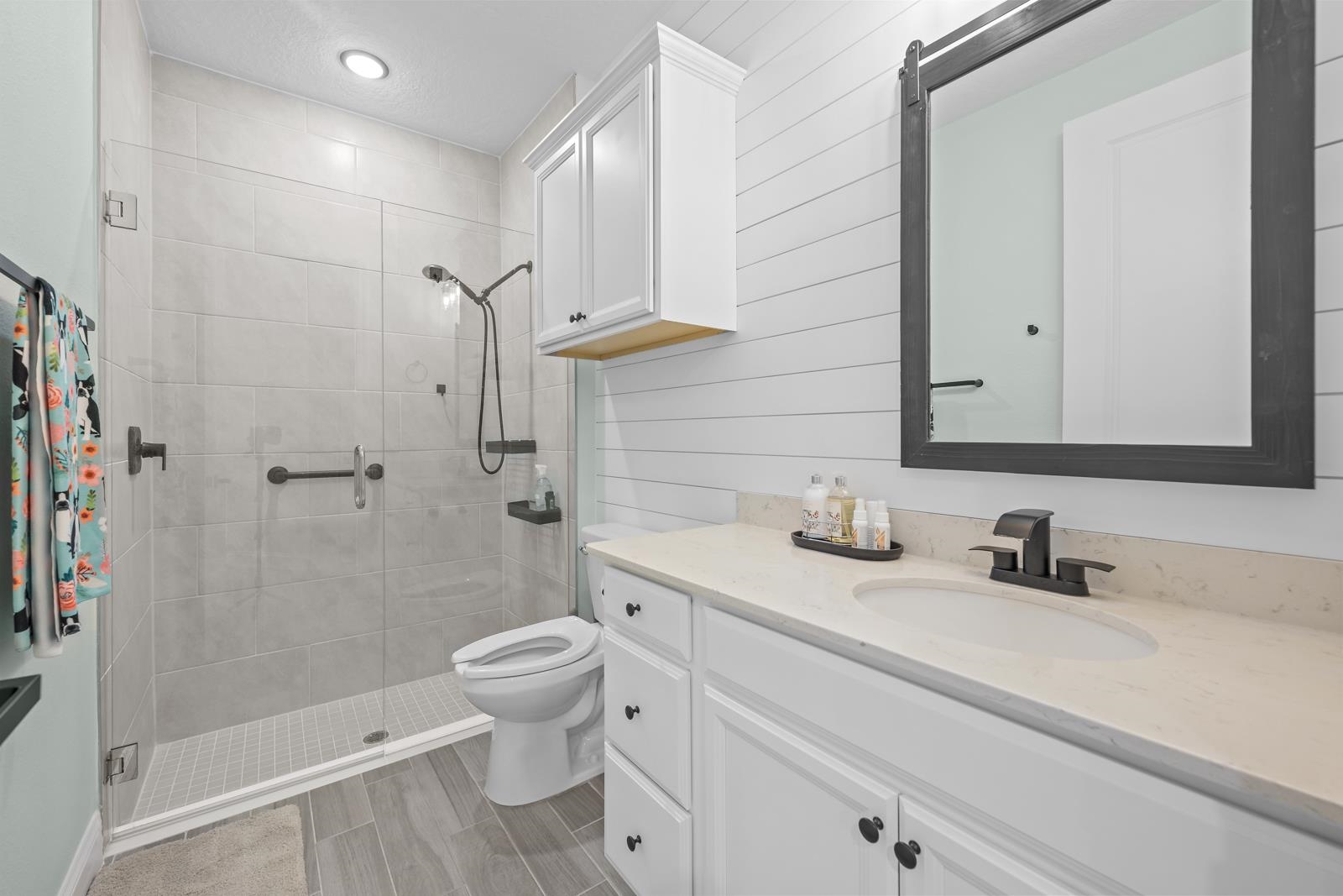 Image 35 of 91 For 23 Moneyball Cir