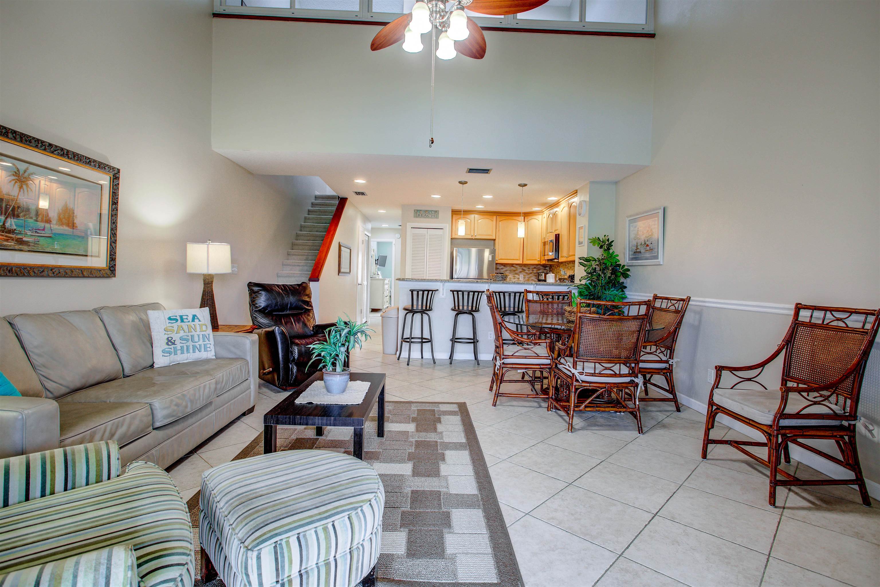 Image 16 of 50 For 27 Village Del Lago Cir