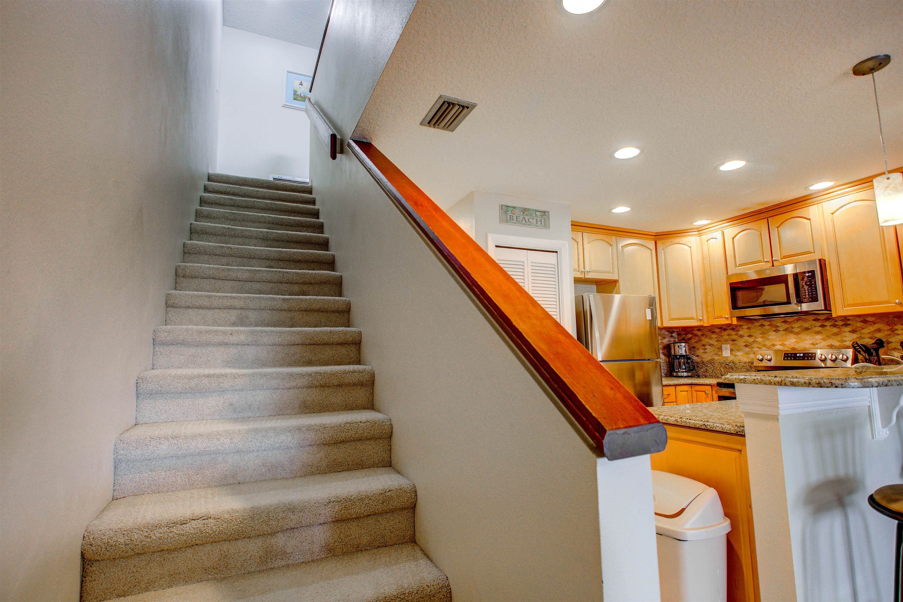 Image 33 of 50 For 27 Village Del Lago Cir