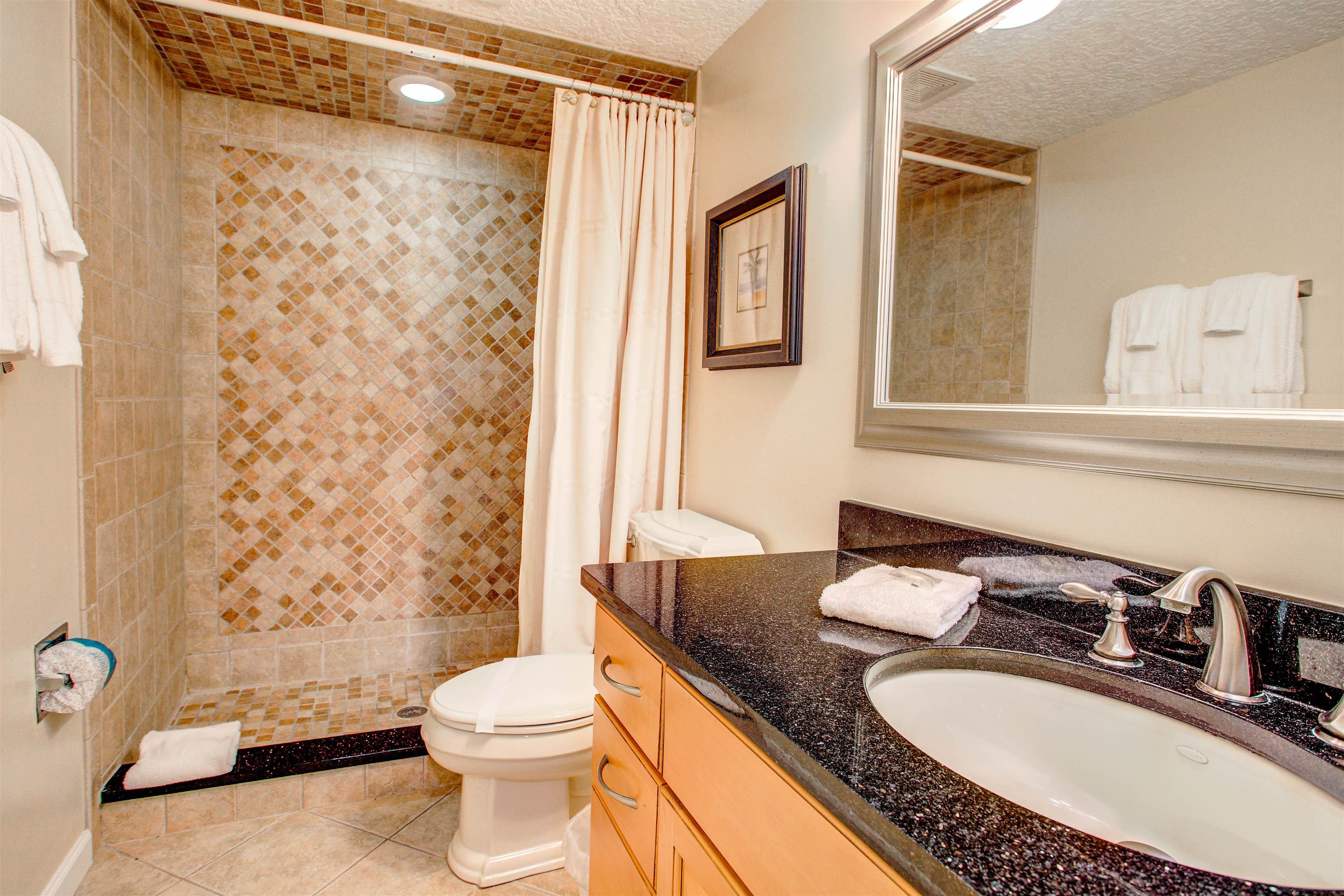 Image 39 of 50 For 27 Village Del Lago Cir