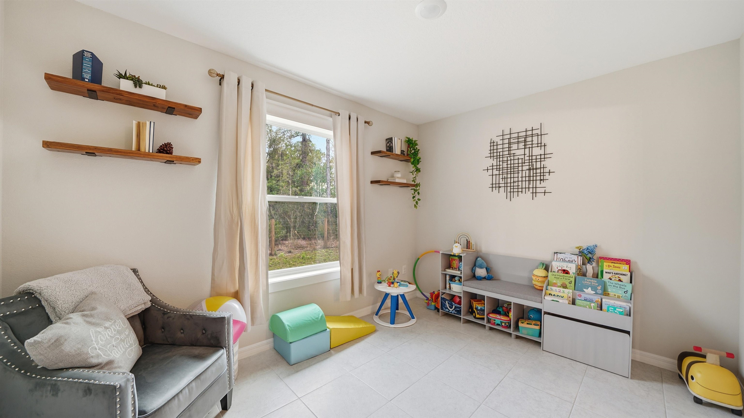 Image 31 of 53 For 4555 Alvin St