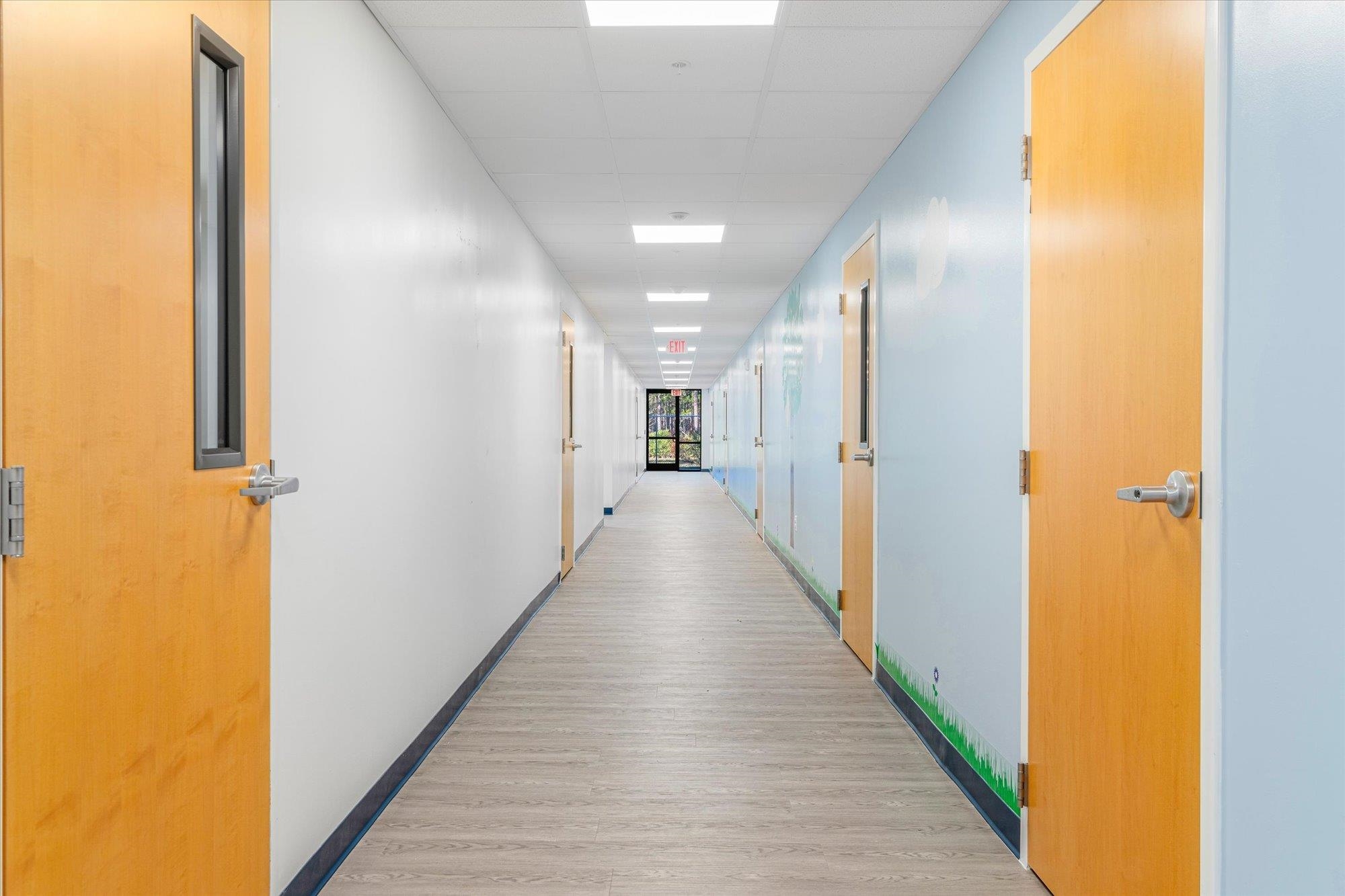 Image 23 of 65 For 481 Shores Blvd.