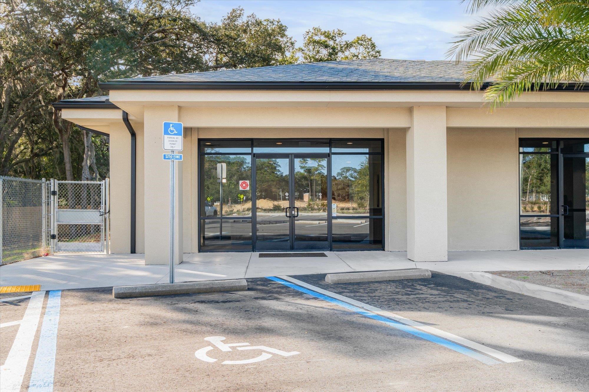 Image 3 of 65 For 481 Shores Blvd.