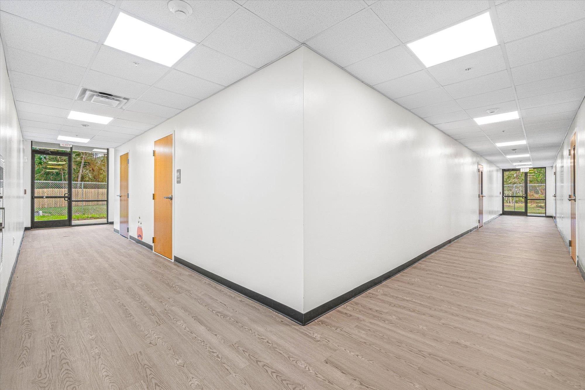 Image 34 of 65 For 481 Shores Blvd.