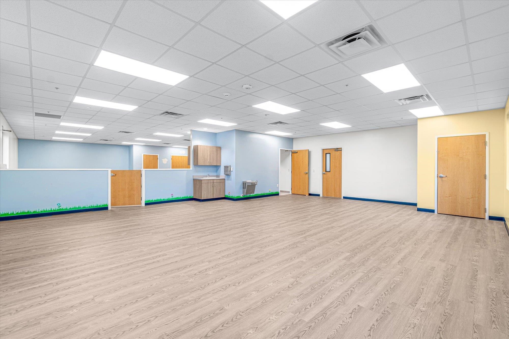 Image 41 of 65 For 481 Shores Blvd.