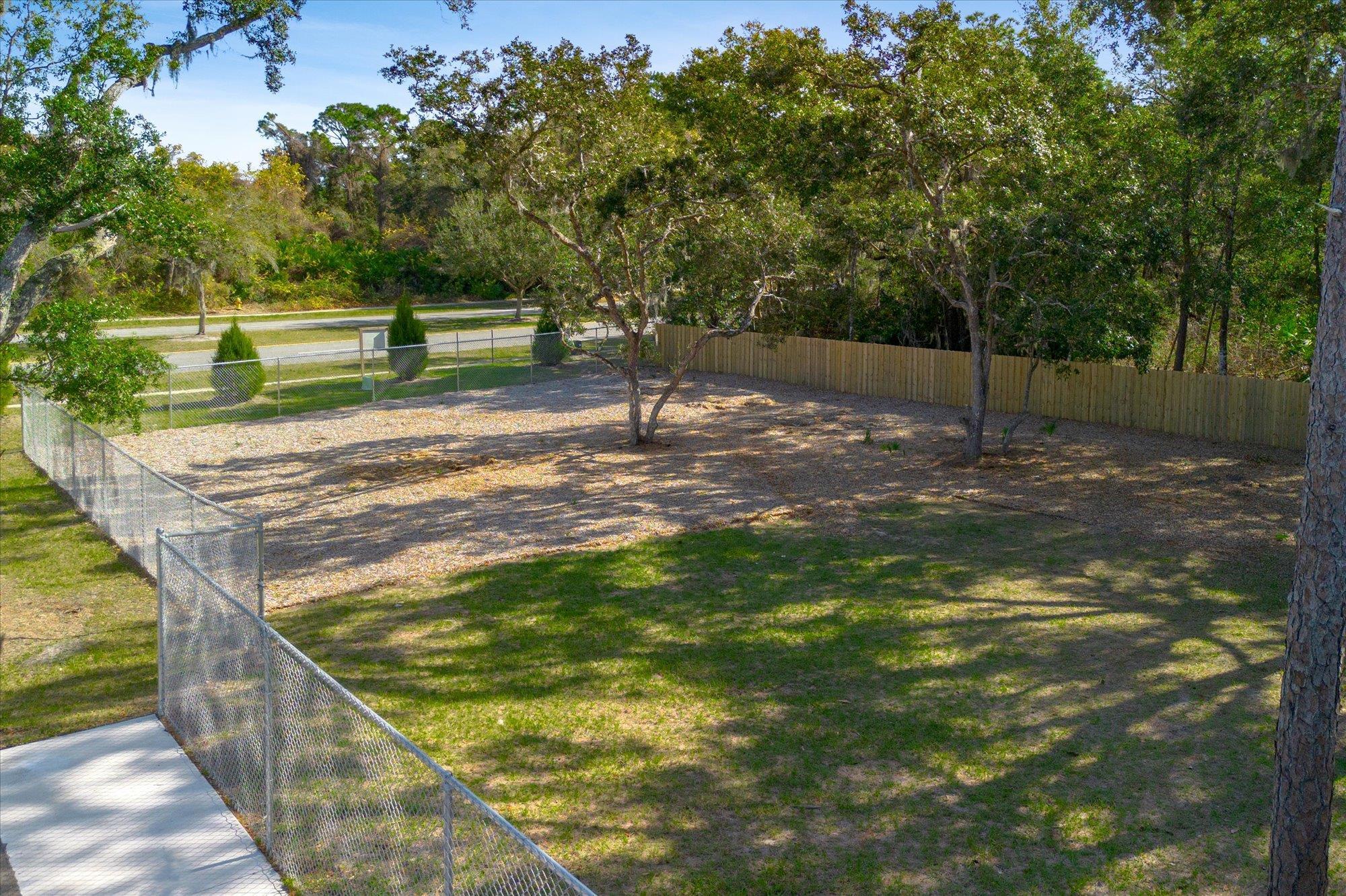 Image 53 of 65 For 481 Shores Blvd.