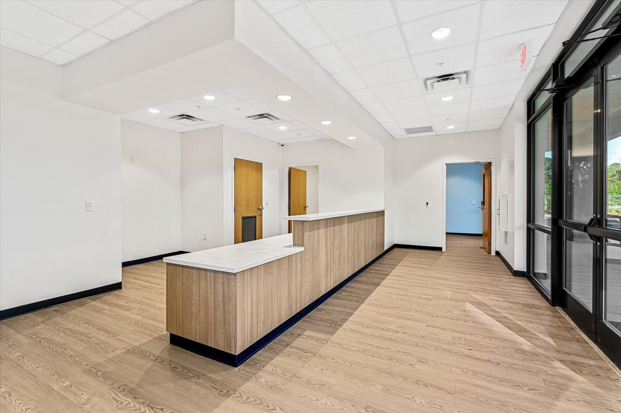 Image 7 of 65 For 481 Shores Blvd.