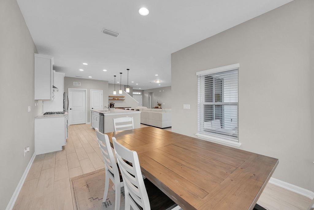 Image 13 of 52 For 161 Goldcrest Way