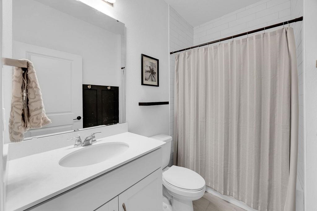 Image 22 of 52 For 161 Goldcrest Way