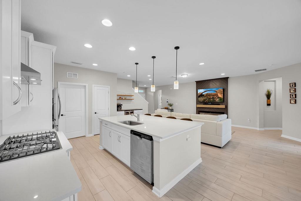 Image 9 of 52 For 161 Goldcrest Way