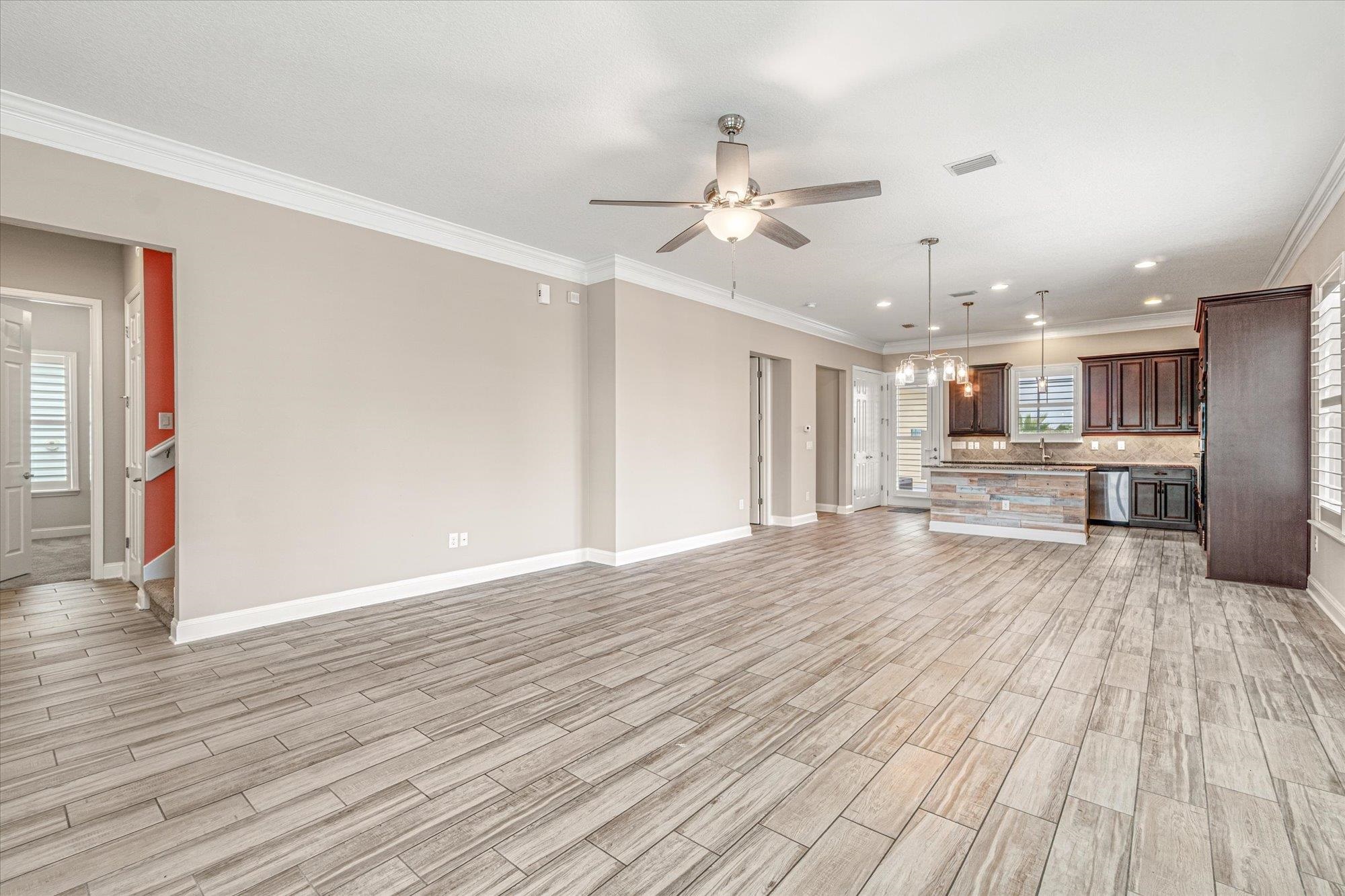 Image 13 of 64 For 20 Sunrise Cir