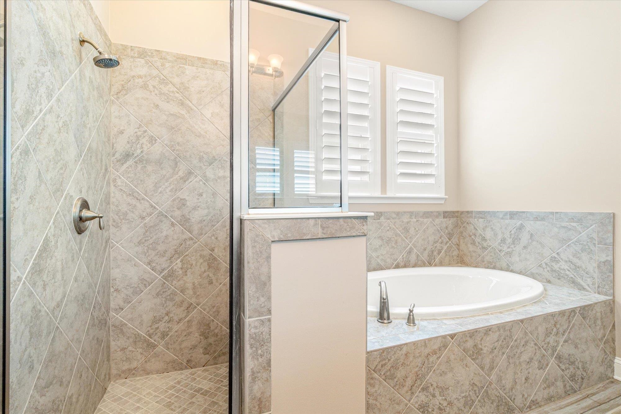 Image 21 of 64 For 20 Sunrise Cir