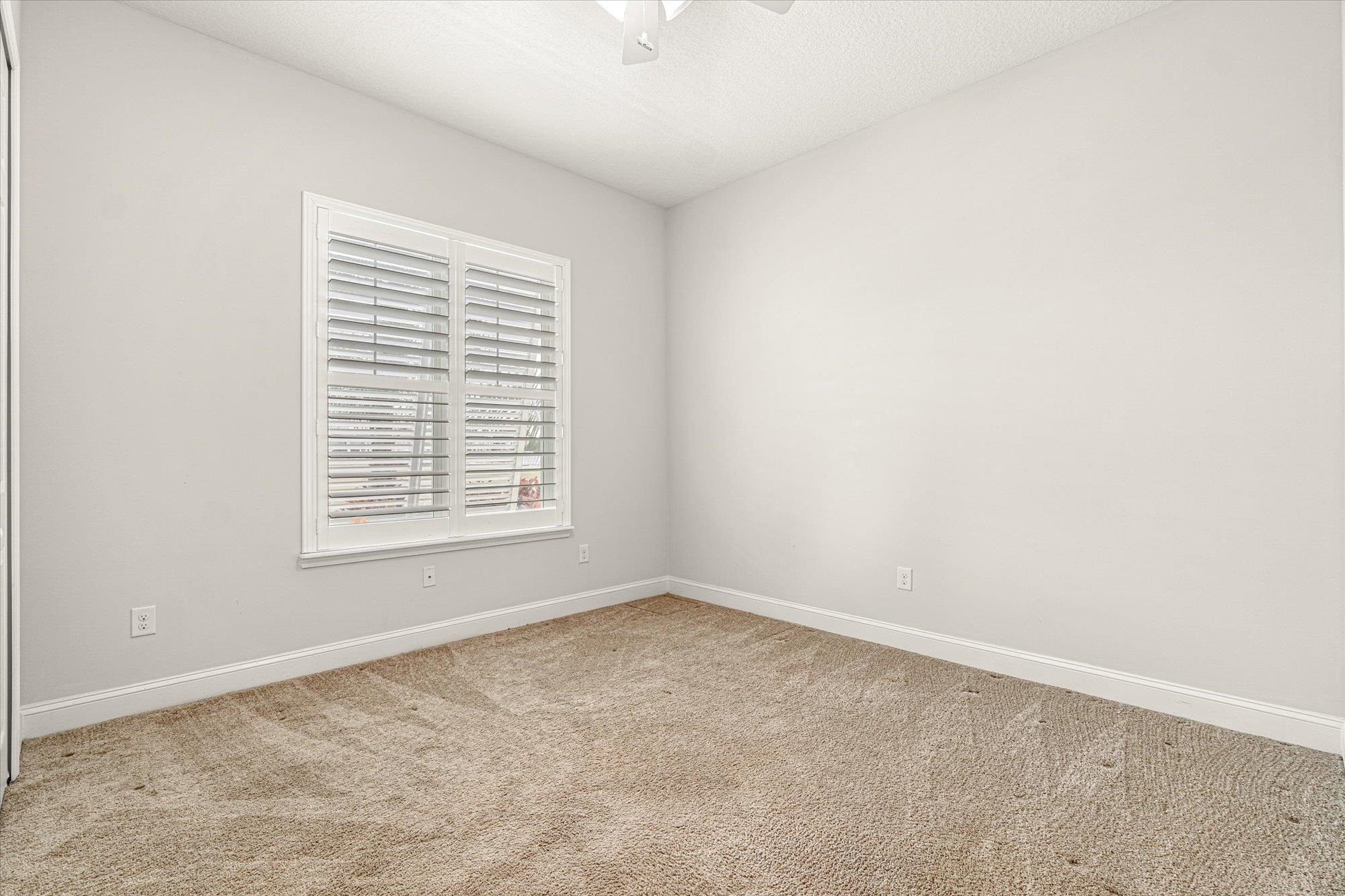 Image 24 of 64 For 20 Sunrise Cir