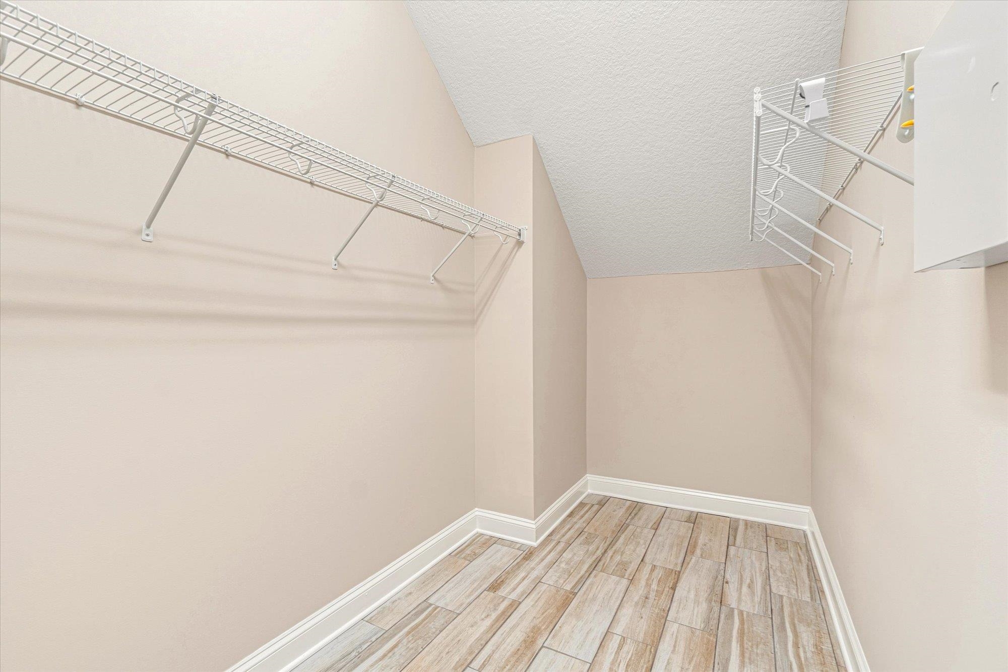 Image 38 of 64 For 20 Sunrise Cir