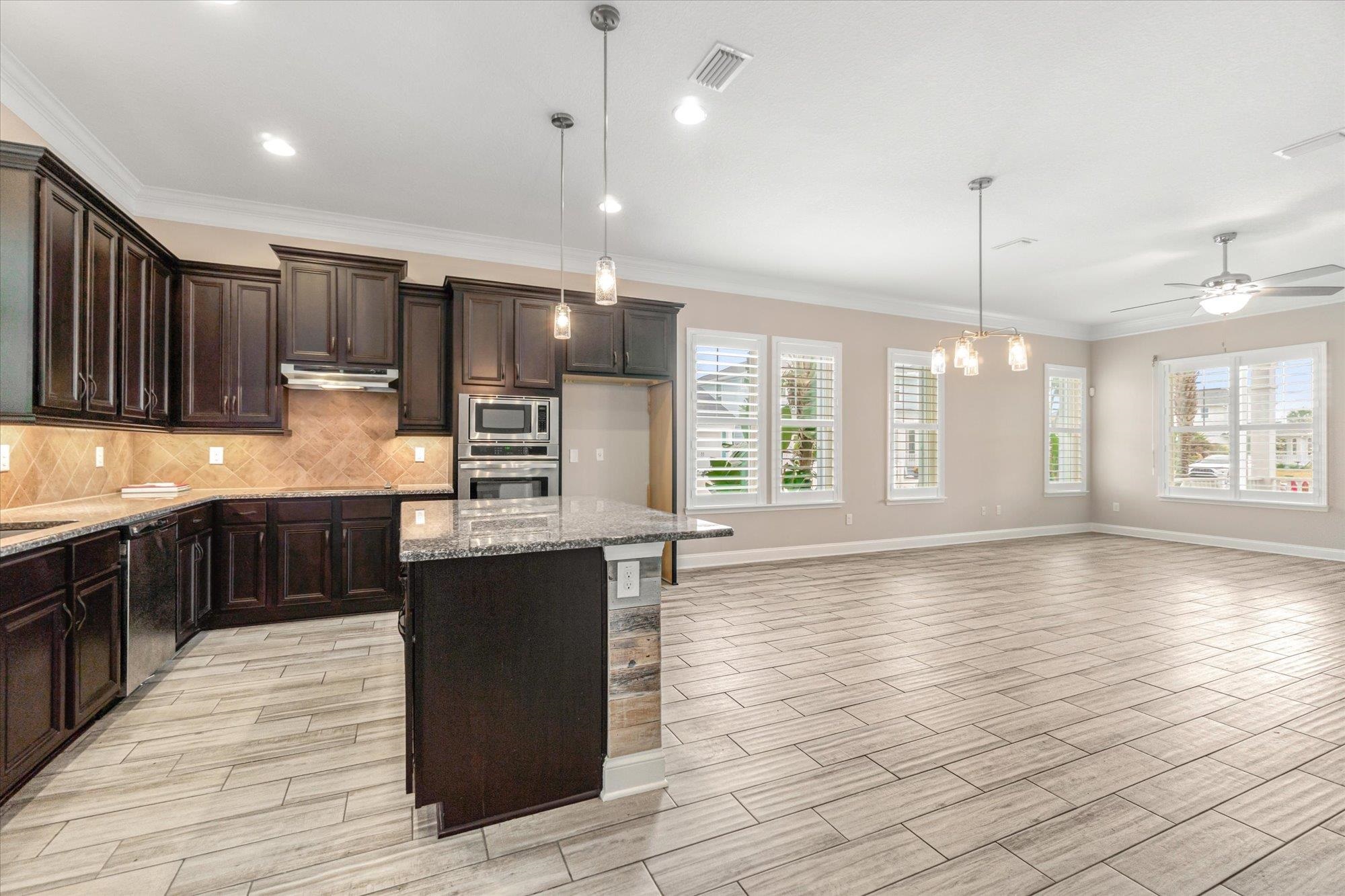 Image 8 of 64 For 20 Sunrise Cir