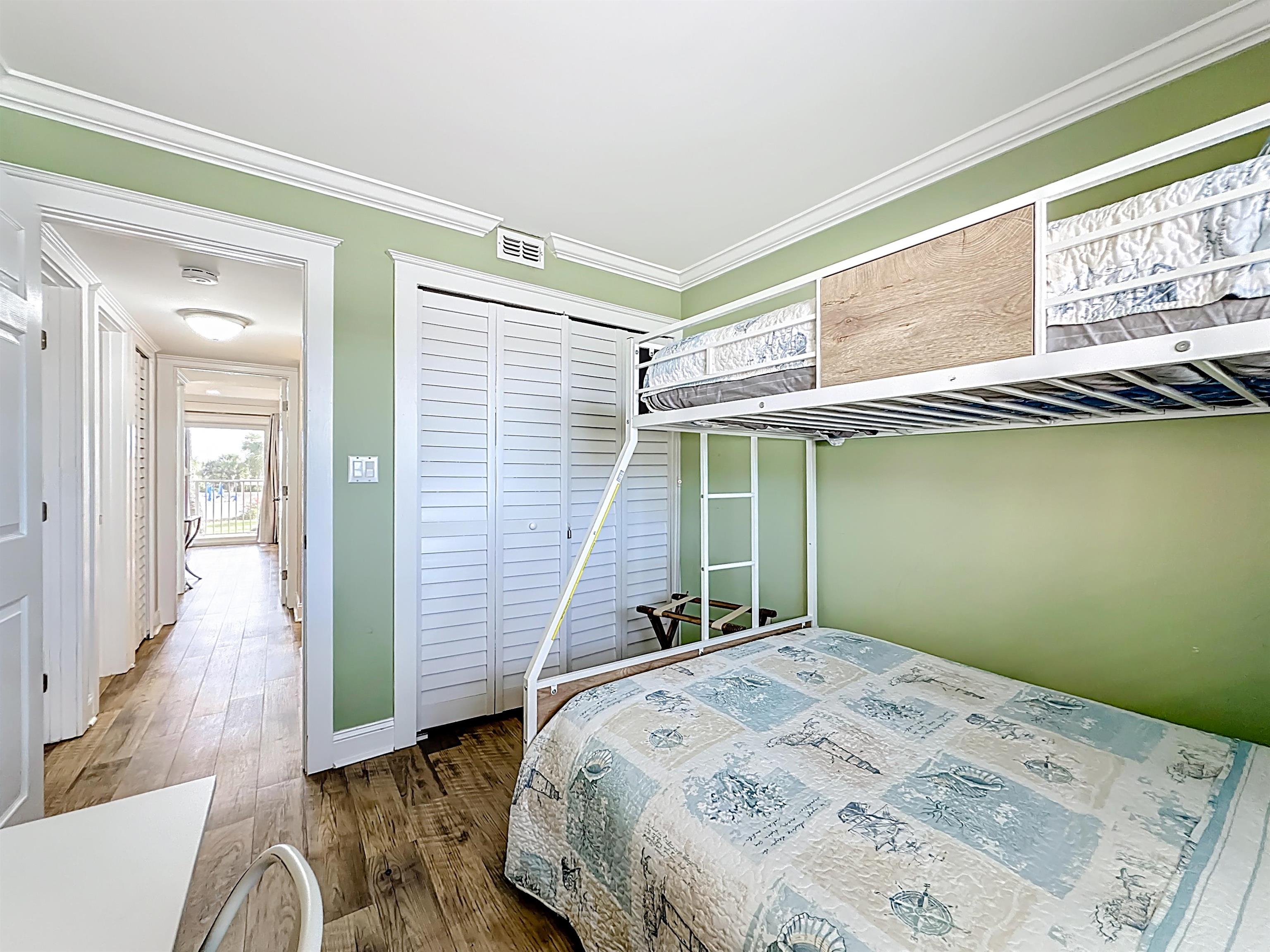 Image 18 of 38 For 4 Ocean Trace Rd  213