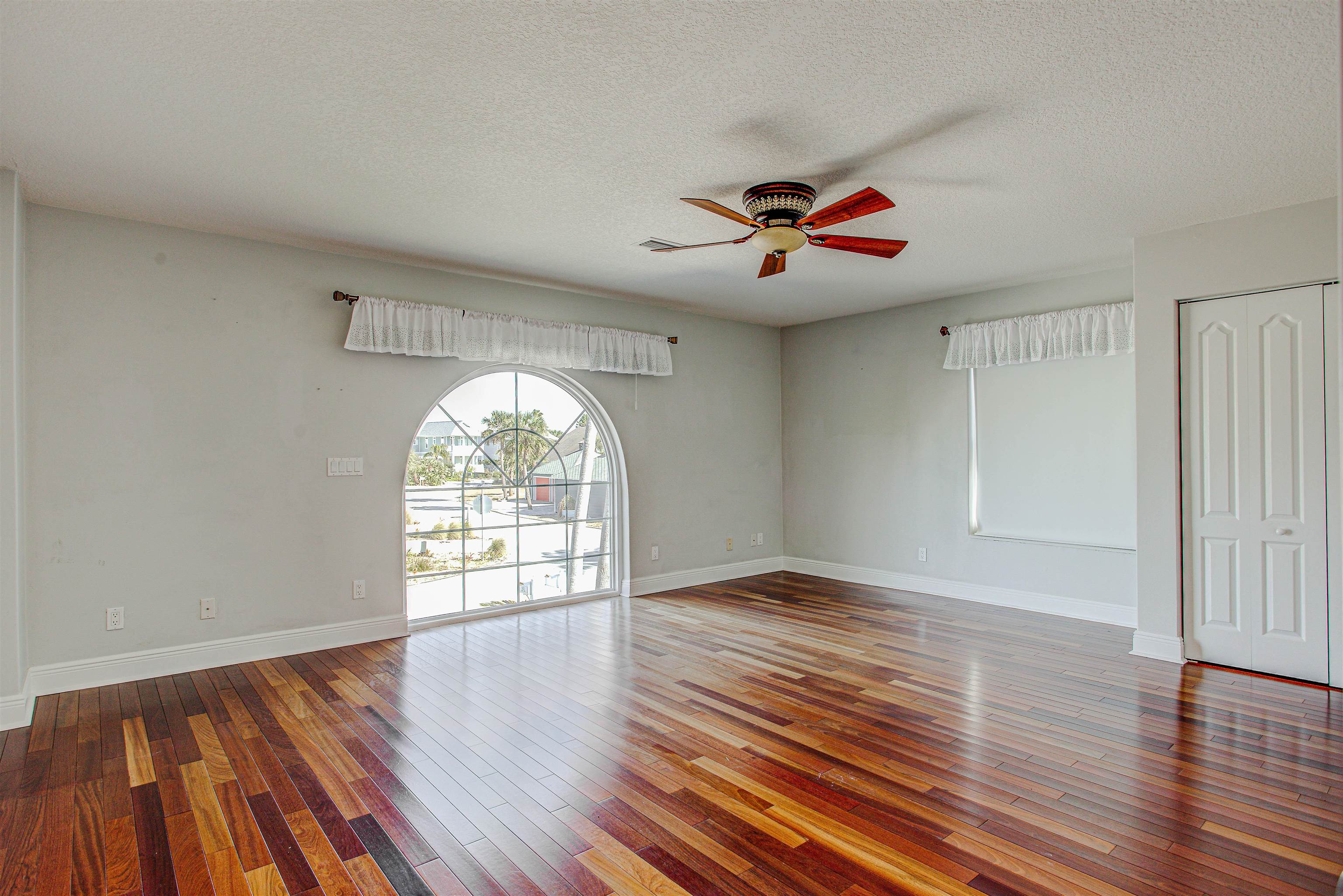 Image 27 of 73 For 9151 June Lane